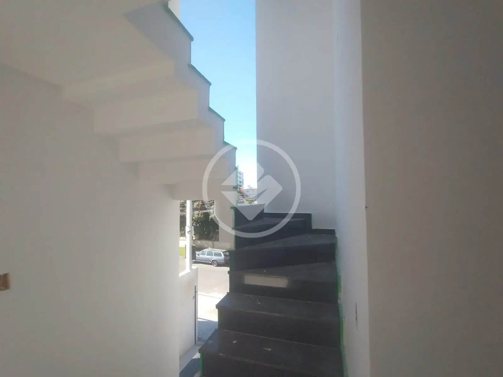 Imagem 2 - Sobrado Em Condomínio em CAPAO RASO, Curitiba - PR