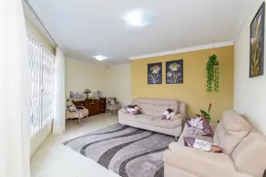 Imagem 2 - Casa em Novo Mundo, Curitiba - PR