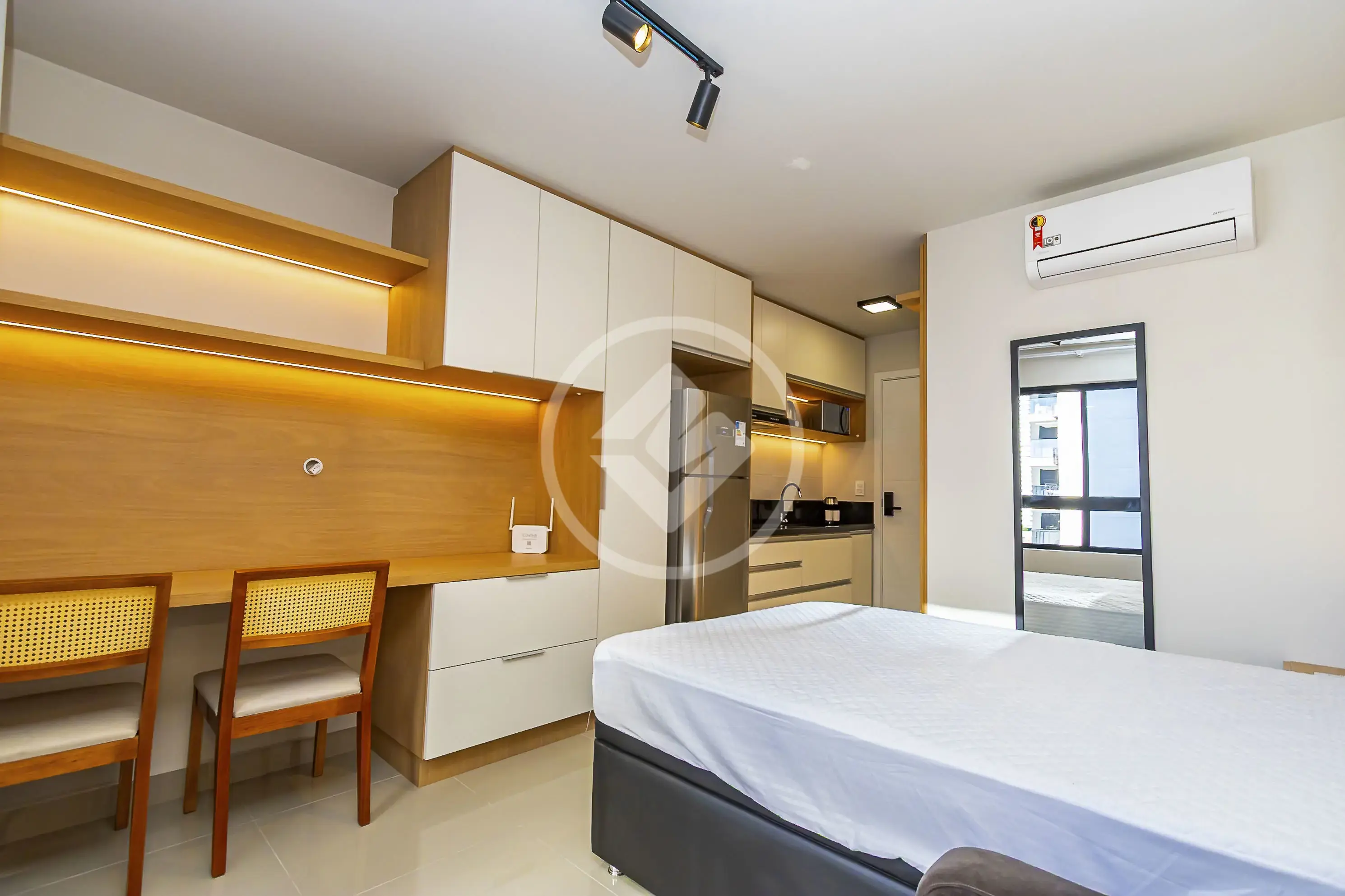 Imagem 1 - Loft / Studio em Centro, Curitiba - PR