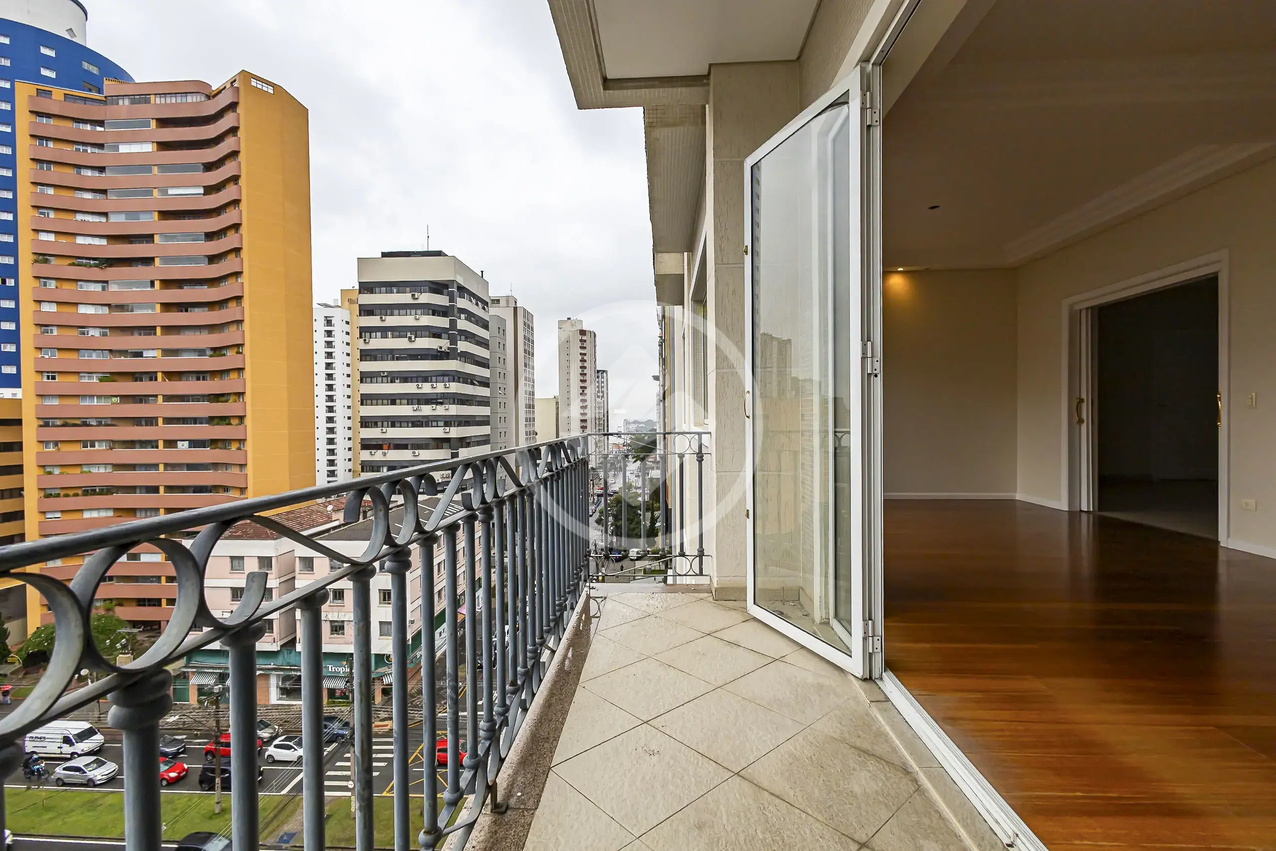 Imagem 1 - Apartamento em Batel, Curitiba - PR
