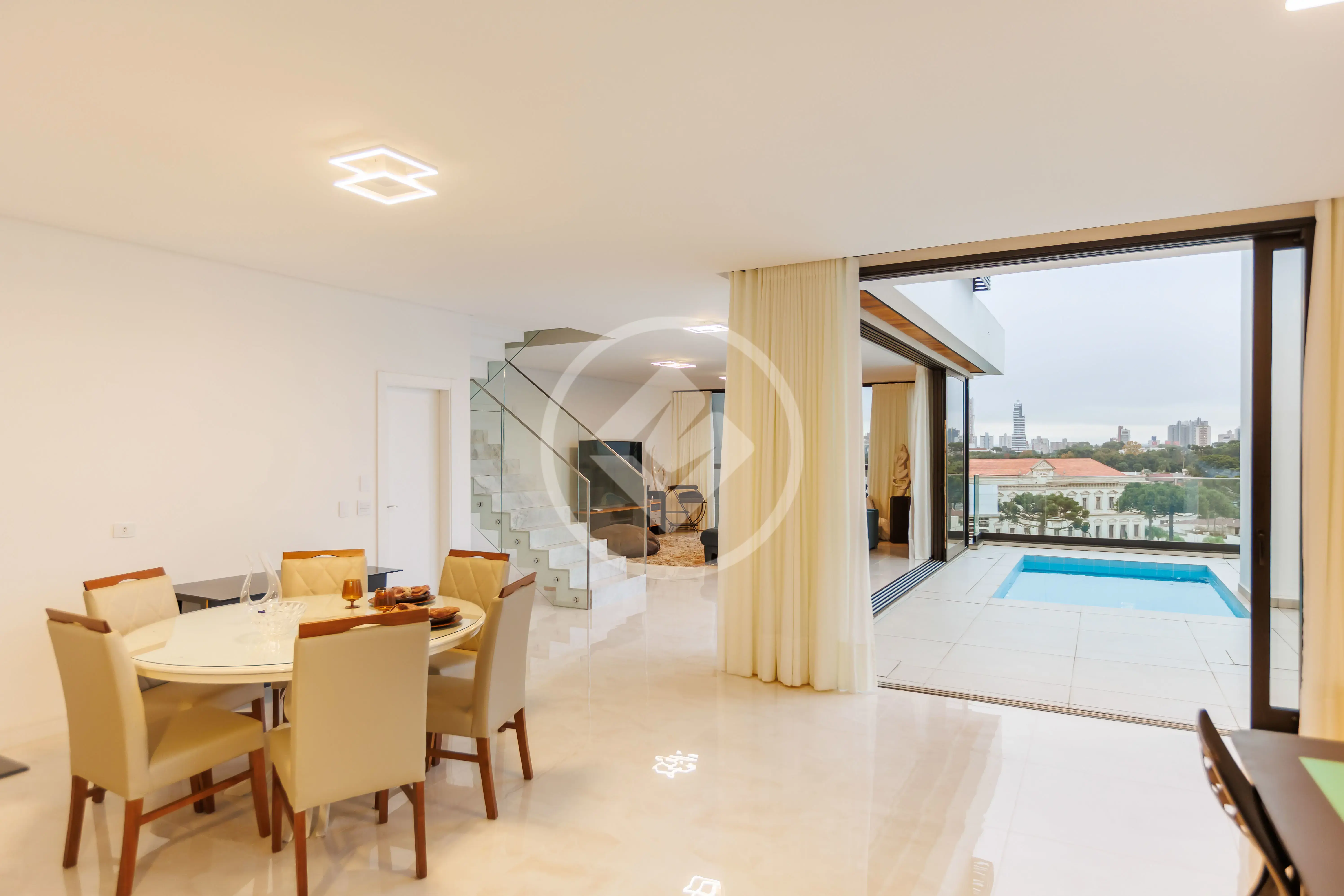 Imagem 5 - Apartamento Duplex em Batel, Curitiba - PR