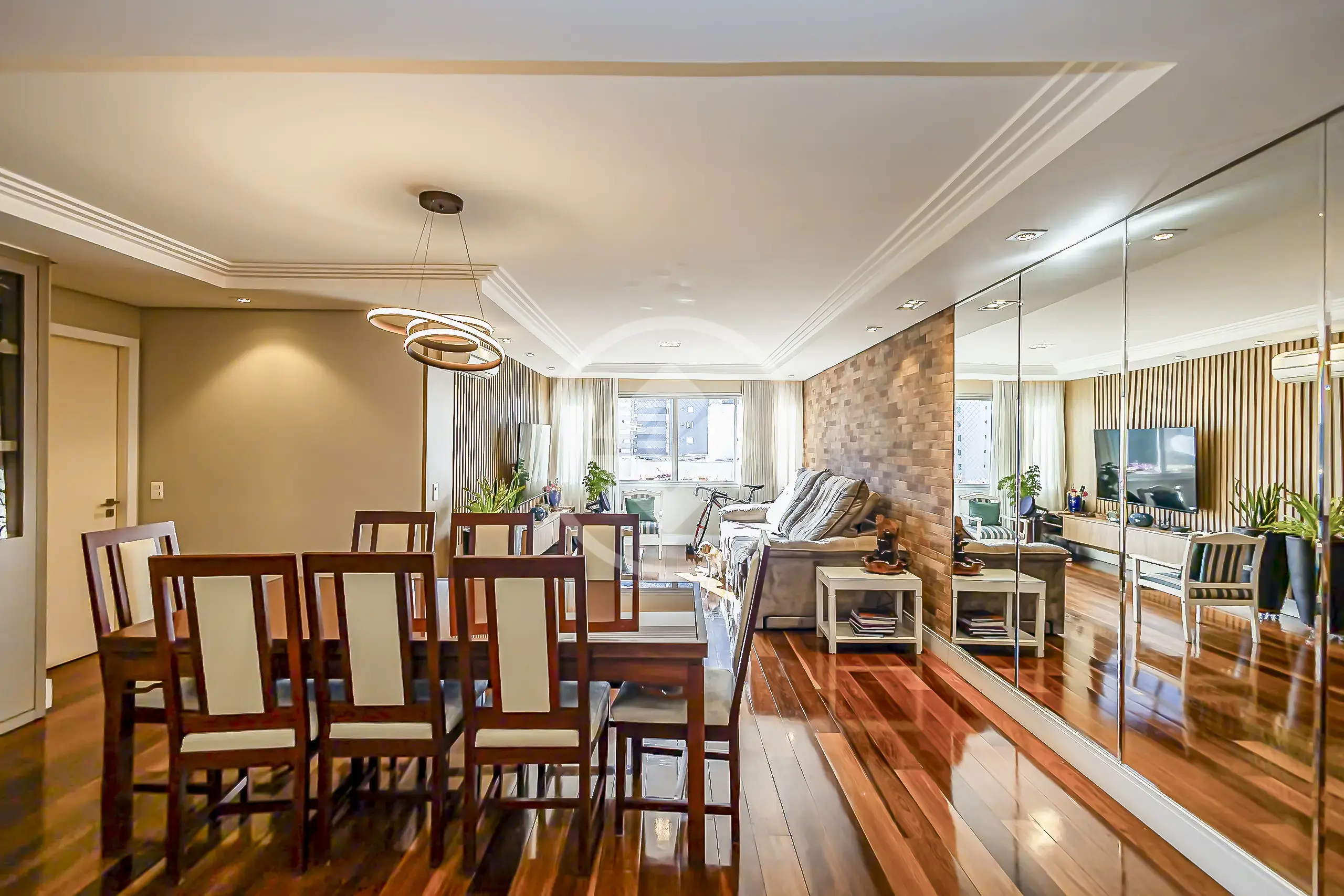 Imagem 1 - Apartamento em CHAMPUGNAT, Curitiba - PR
