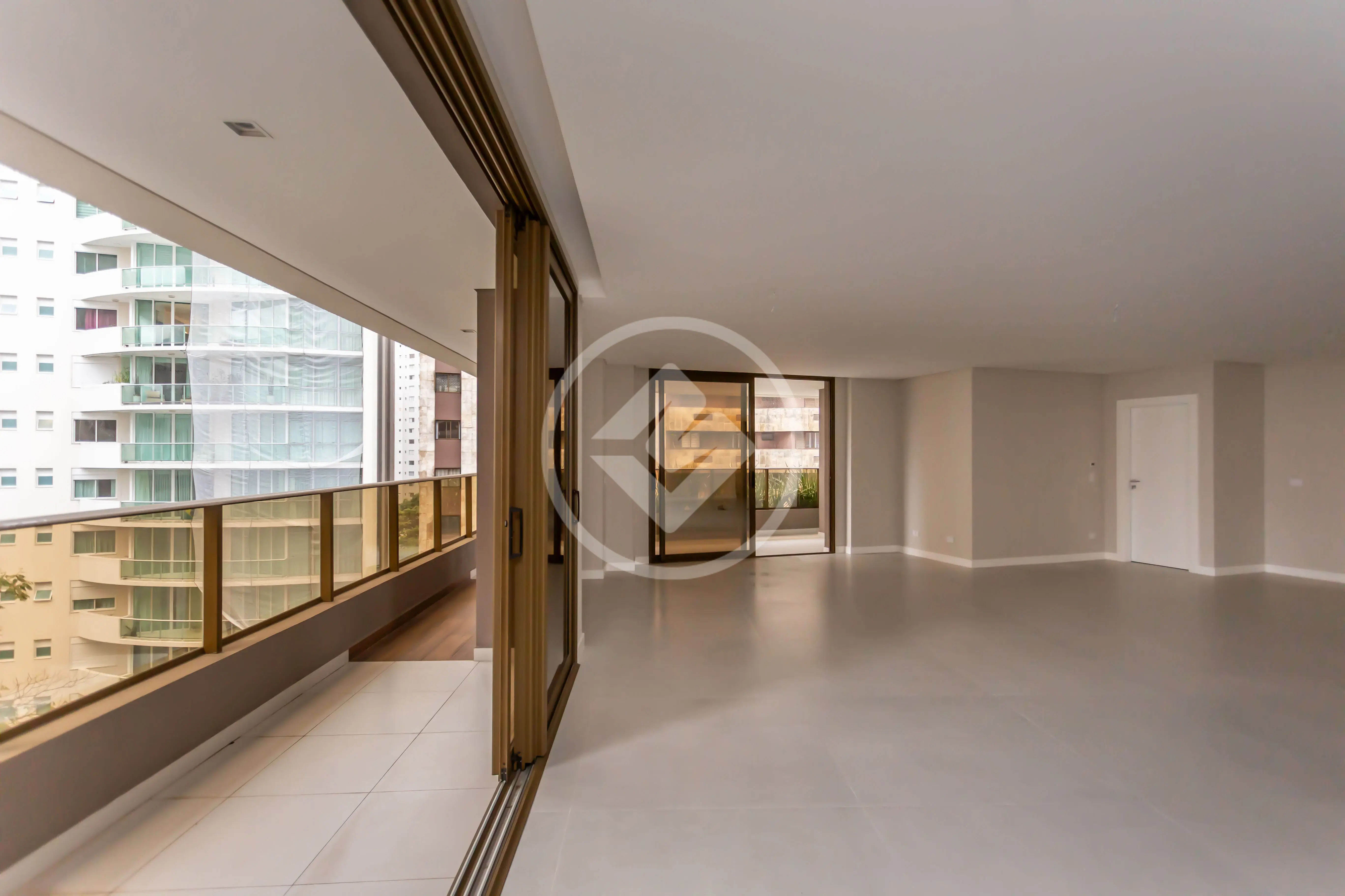 Imagem 1 - Apartamento em Água Verde, Curitiba - PR