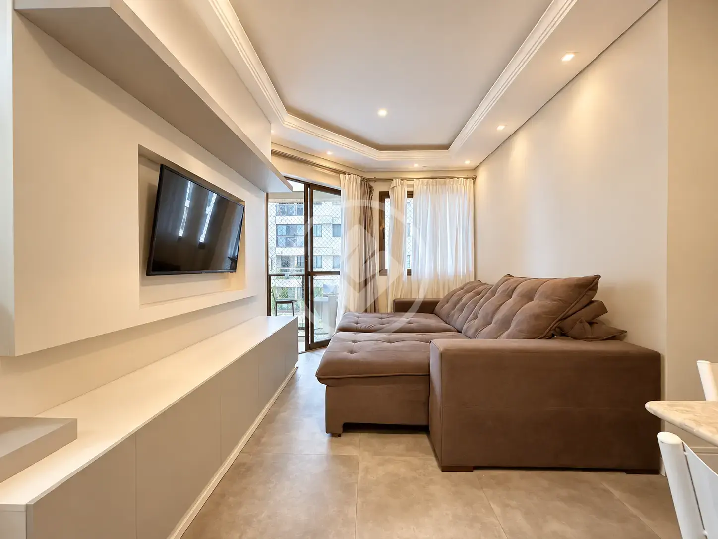 Image 2 - Apartamento em CAPAO RASO, Curitiba - PR