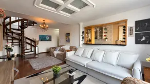 Imagem 2 - Apartamento Duplex em CAPAO RASO, Curitiba - PR