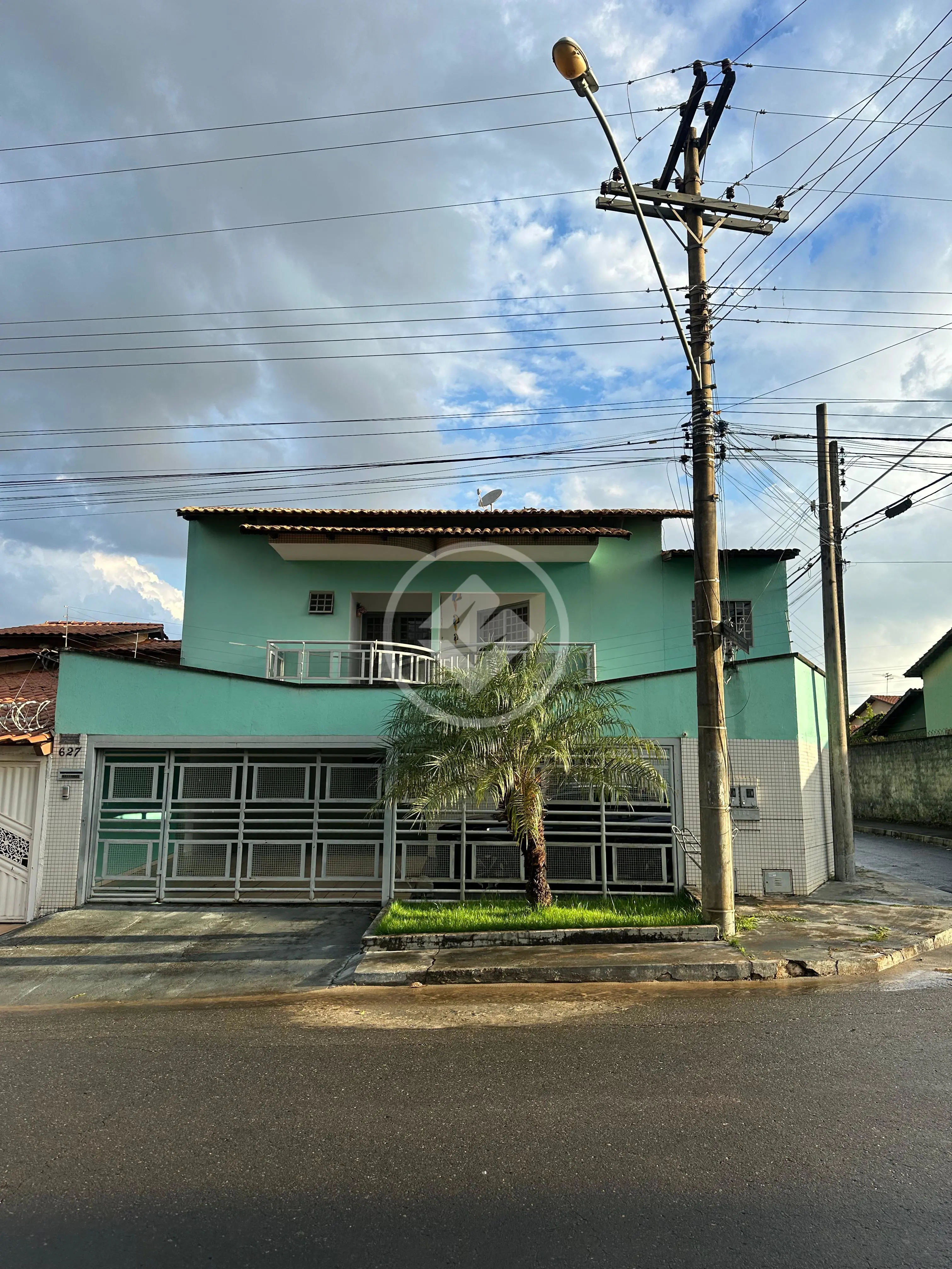 Sobrado PARQUE ANHANGUERA, Goiânia - GO — foto 1