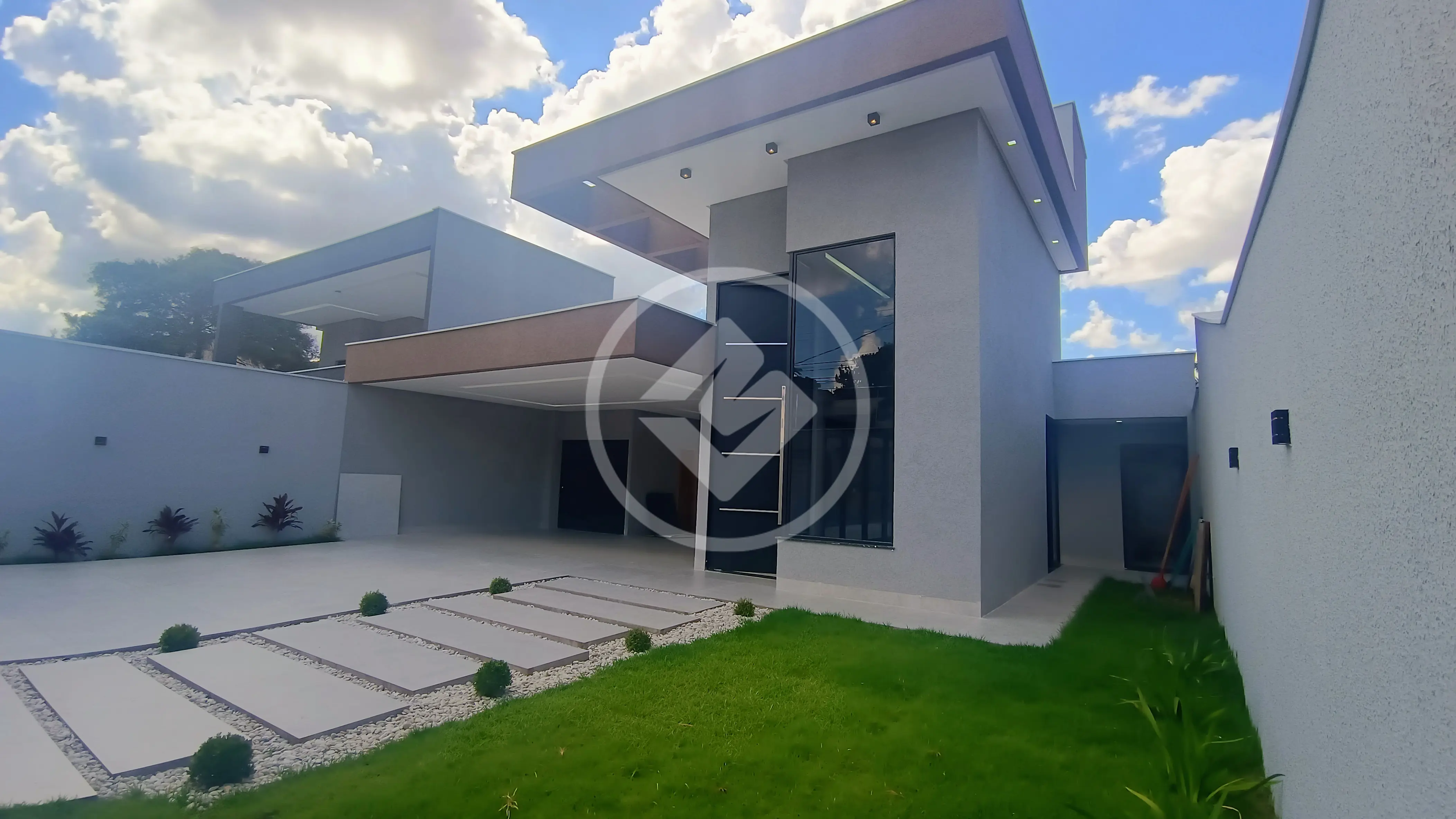 Imagem 2 - Casa em PARQUE ANHANGUERA, Goiânia - GO