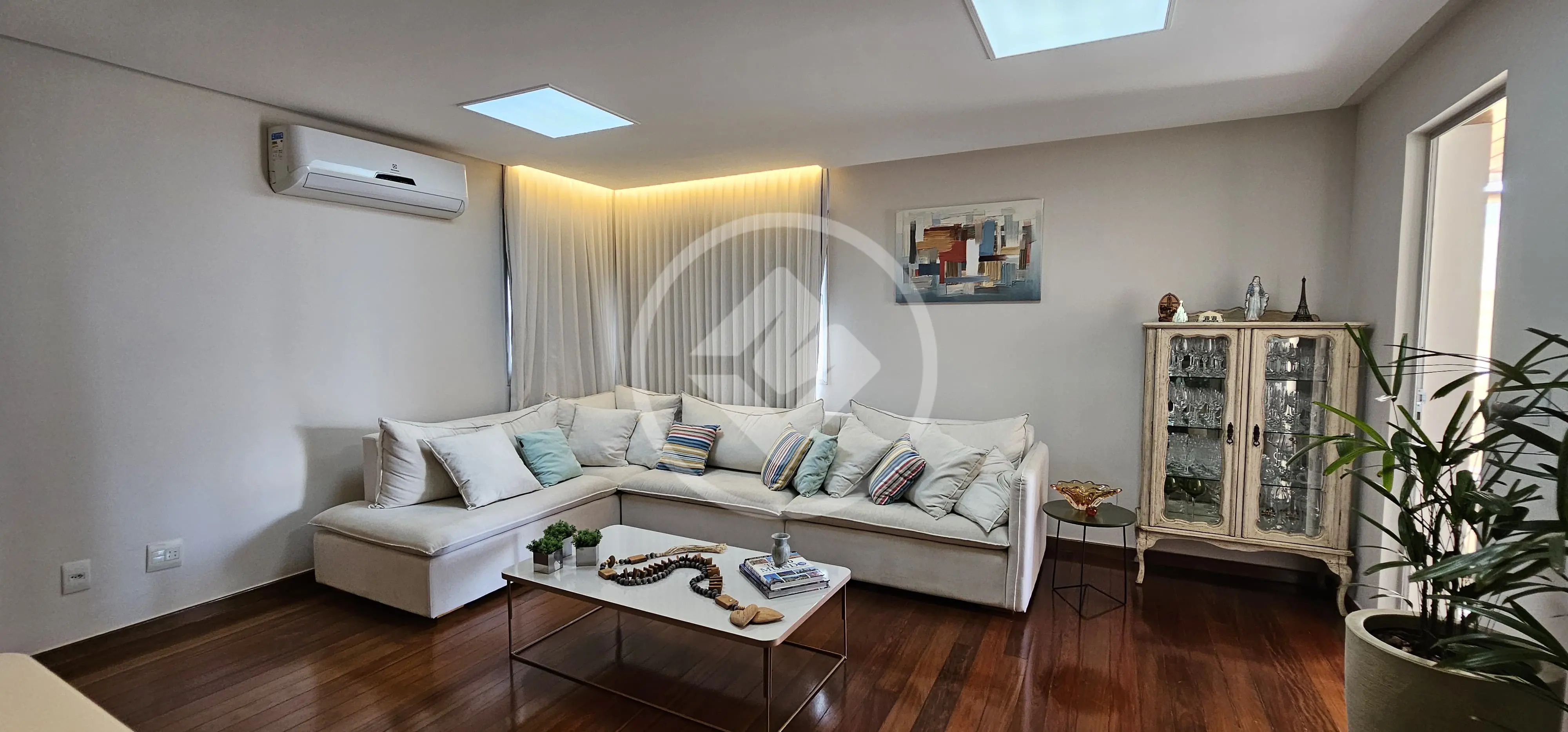 Apartamento Setor Oeste, Goiânia - GO — foto 1