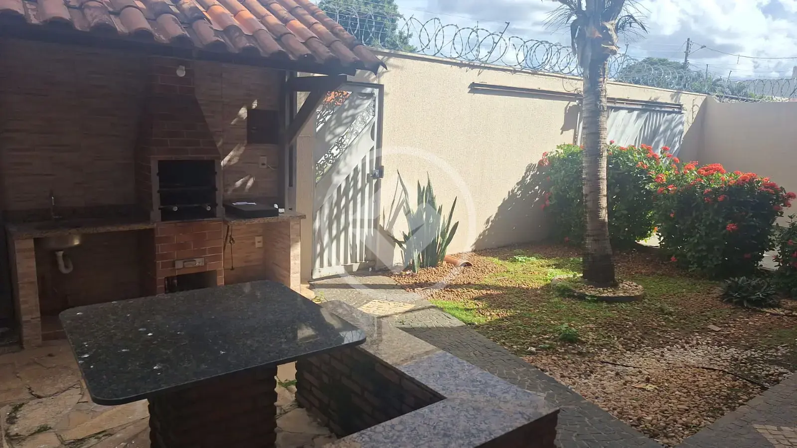 Imagem 2 - Sobrado em Parque Veiga Jardim, Aparecida de Goiânia - GO