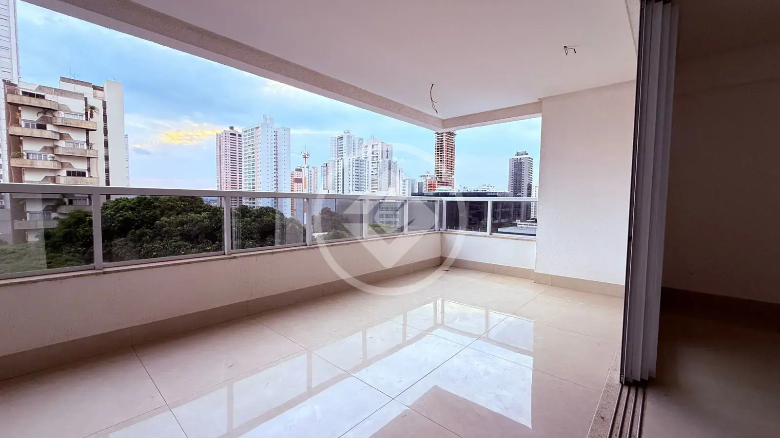 Image 2 - Apartamento em Setor Bueno, Goiânia - GO