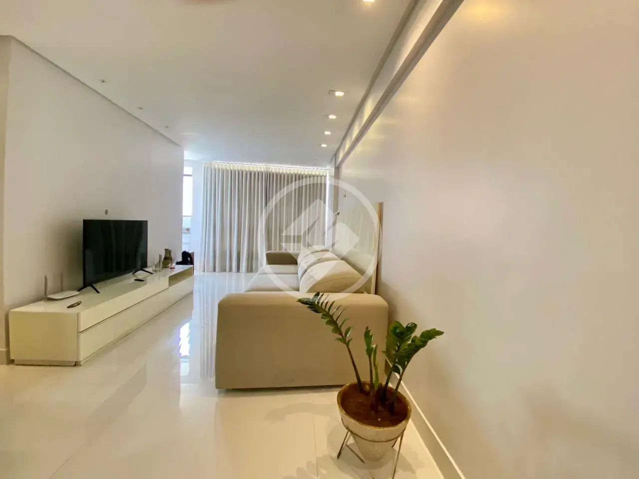 Image 2 - Apartamento em Jardim Goiás, Goiânia - GO