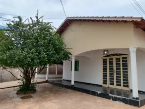 Casa Jardim Petrópolis, Goiânia - GO — foto 1