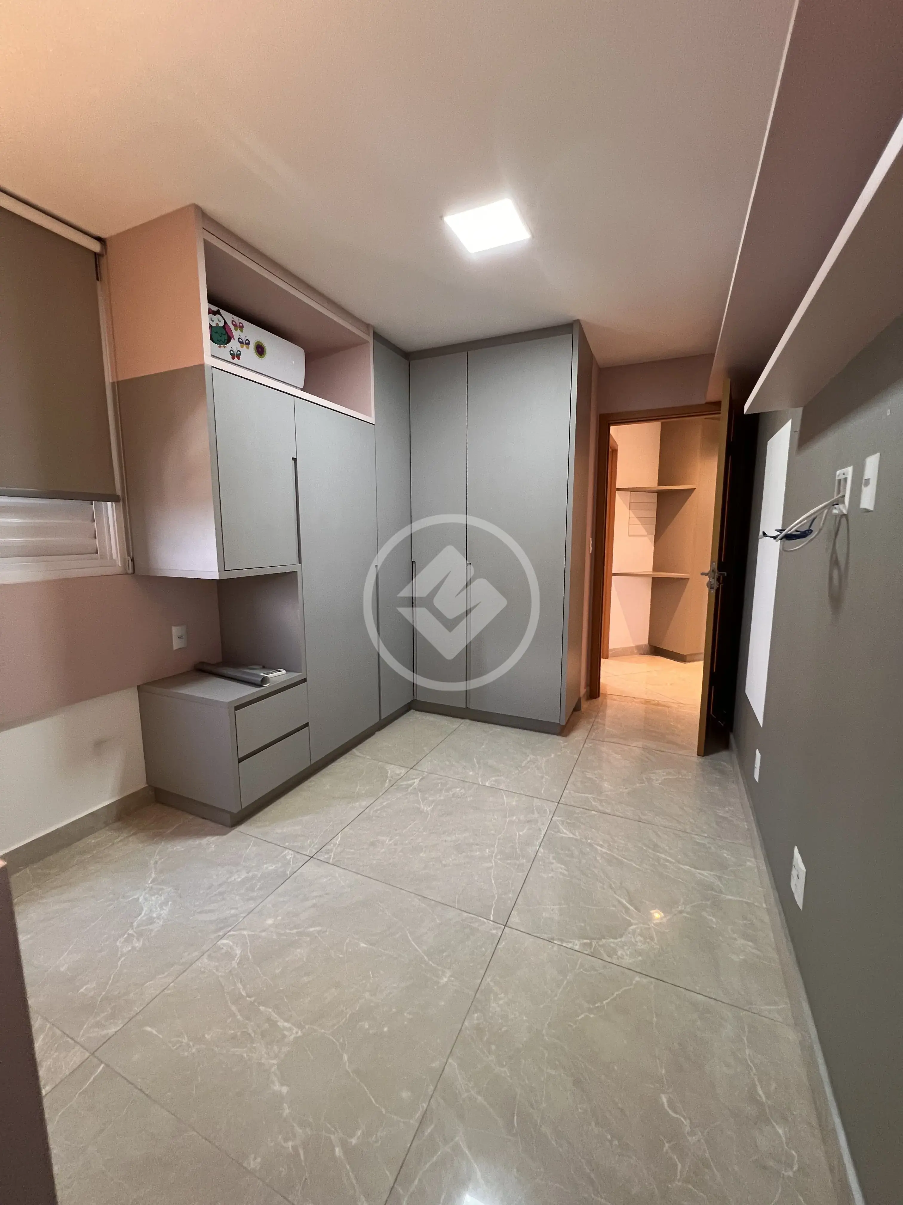 Image 2 - Apartamento em Setor Coimbra, Goiânia - GO