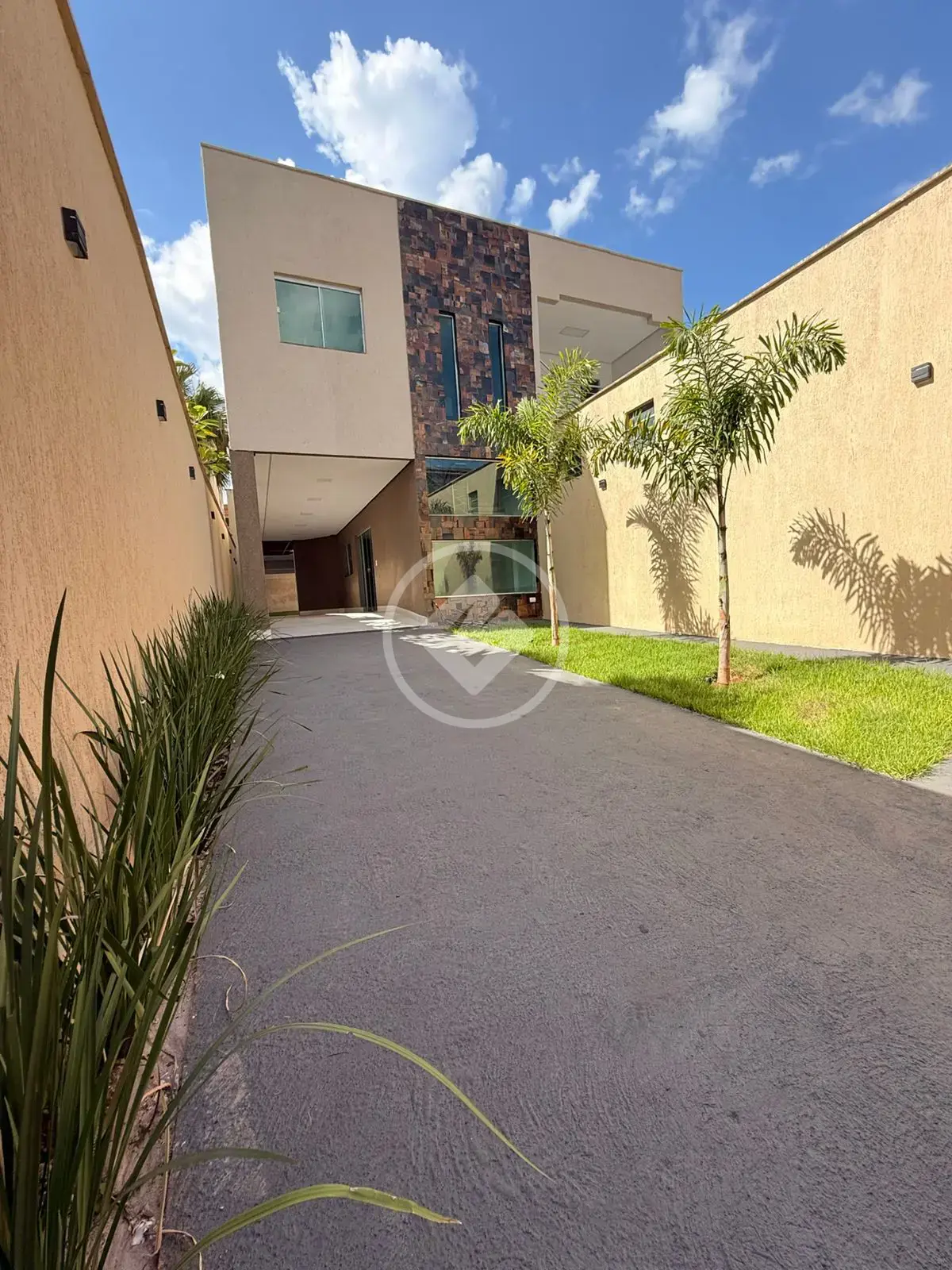 Imagem 1 - Sobrado em Residencial Itamaracá, Goiânia - GO