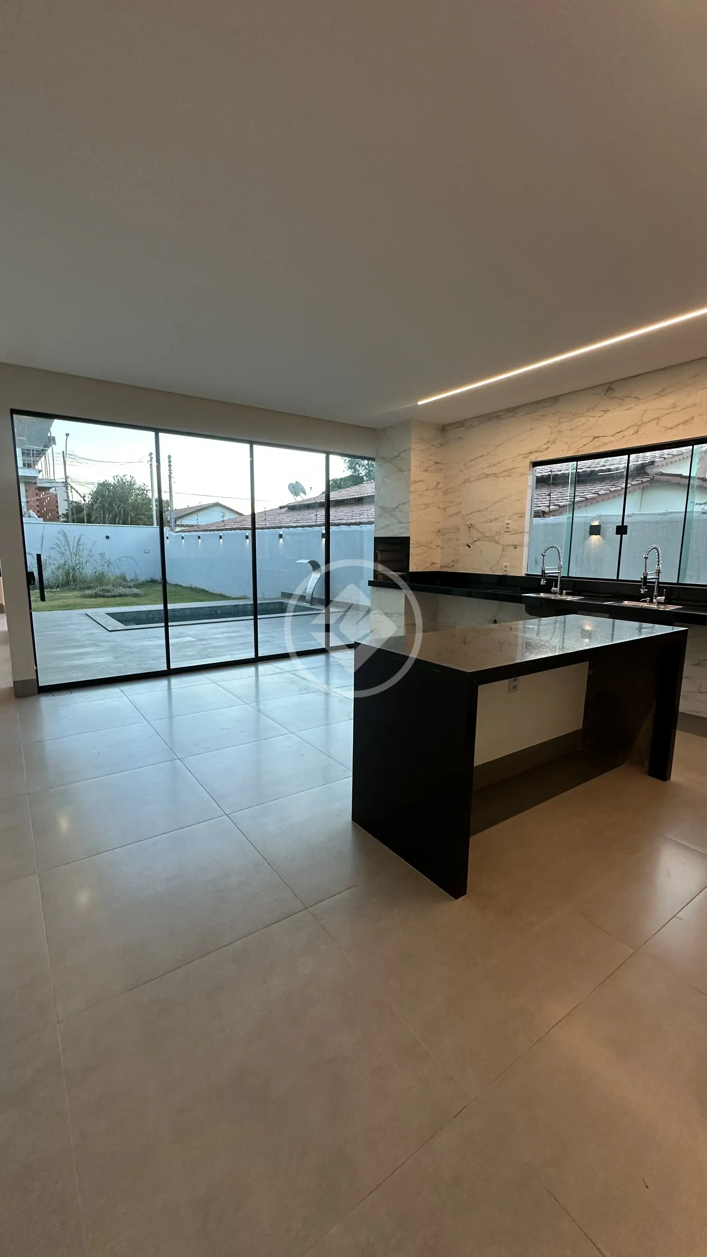 Imagem 5 - Casa em Vila Santa Helena, Goiânia - GO
