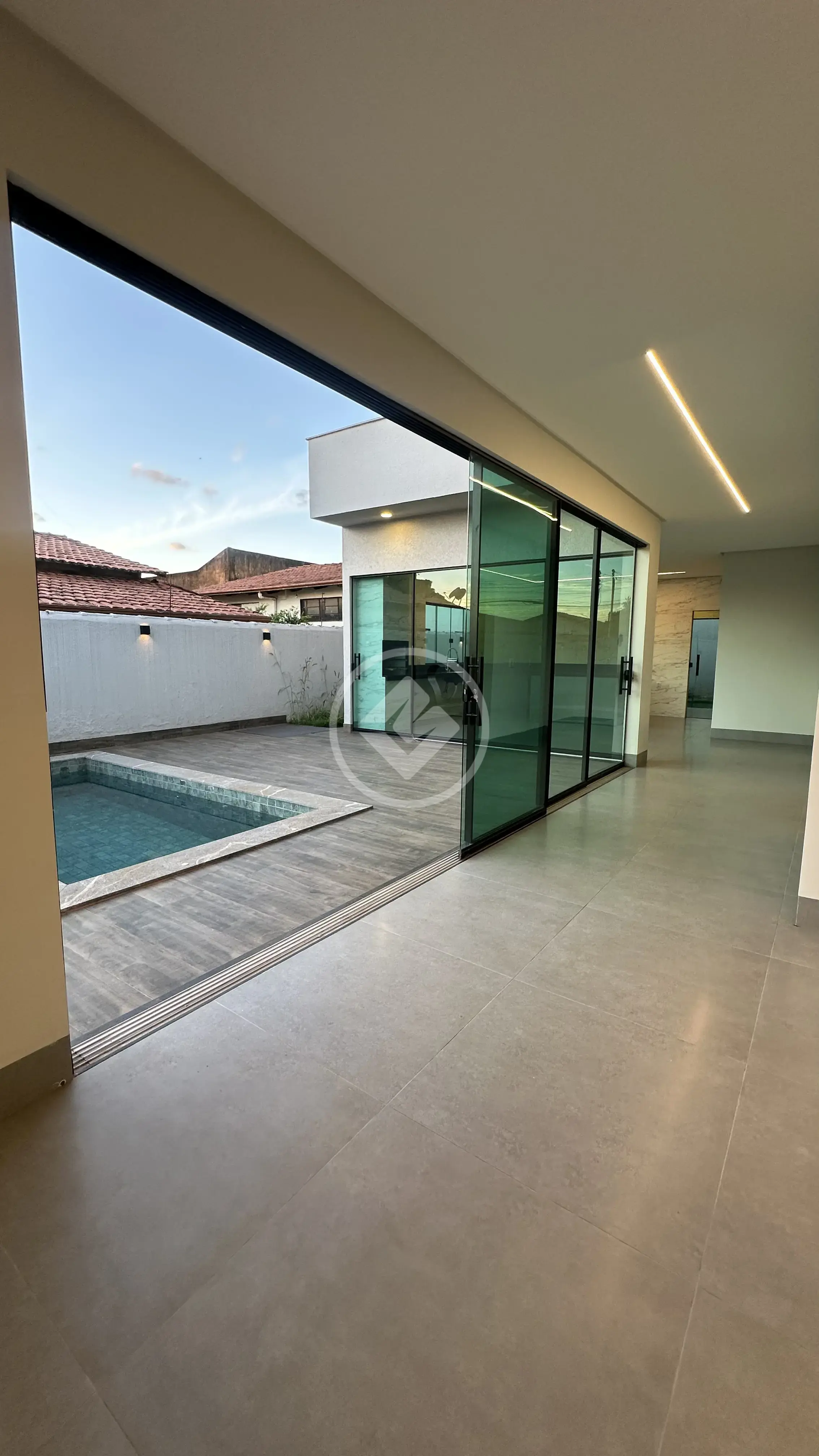 Imagem 3 - Casa em Vila Santa Helena, Goiânia - GO