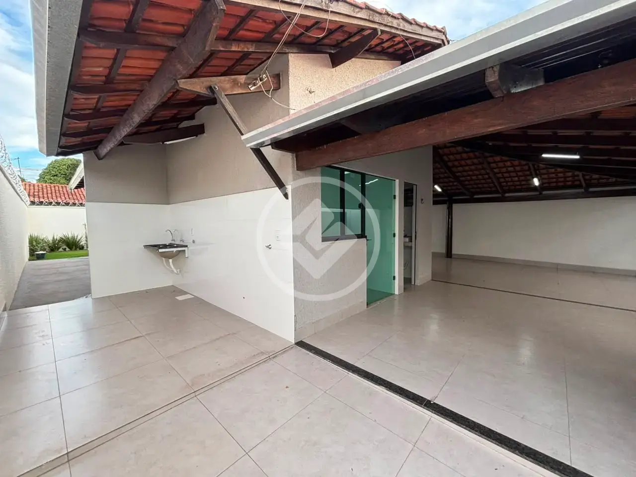 Image 2 - Casa em Jardim Luz, Aparecida de Goiânia - GO