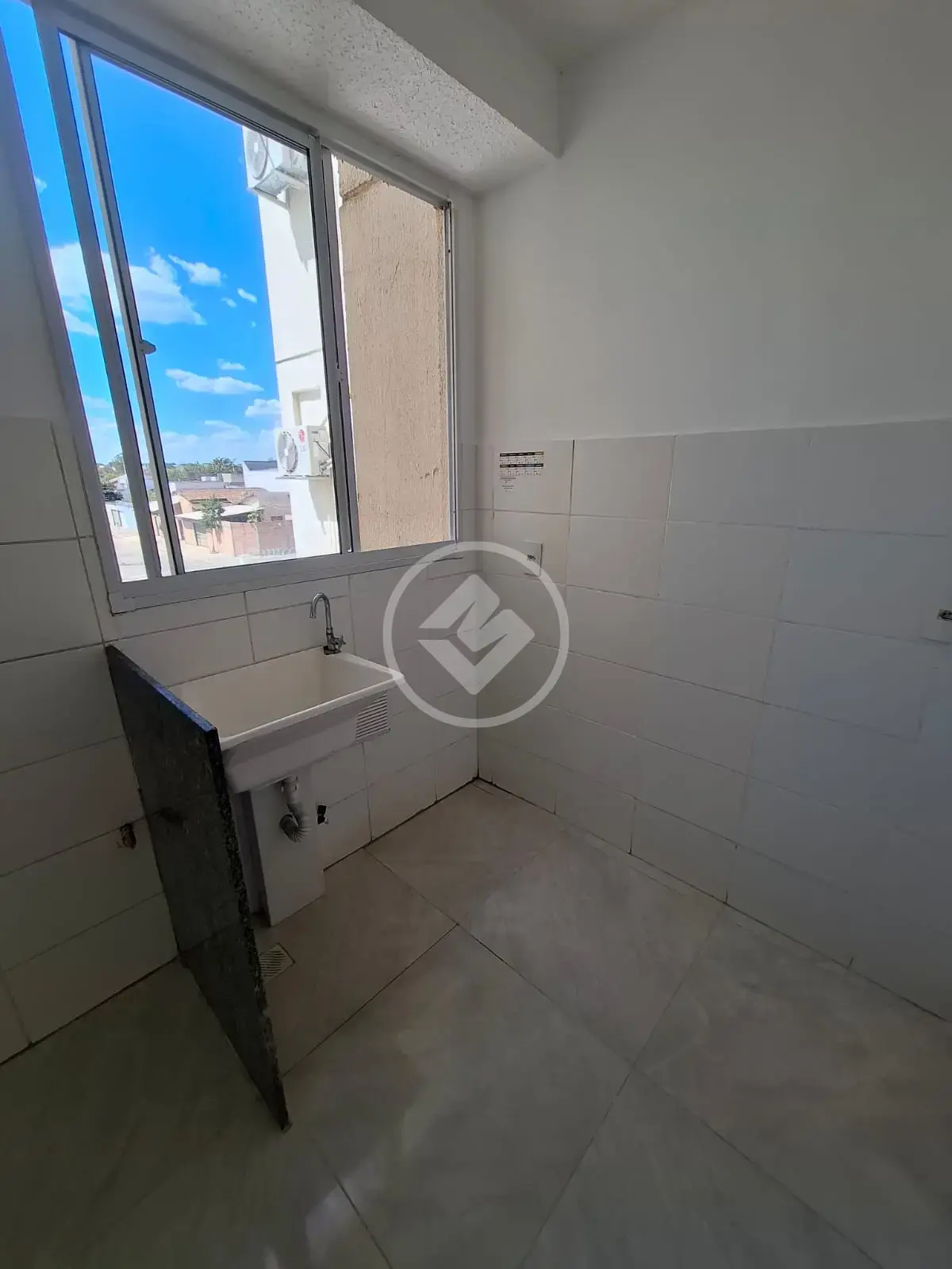 Image 2 - Apartamento em Condomínio das Esmeraldas, Goiânia - GO