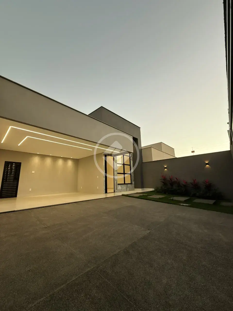 Image 2 - Casa em Setor Tres Marias, Goiânia - GO