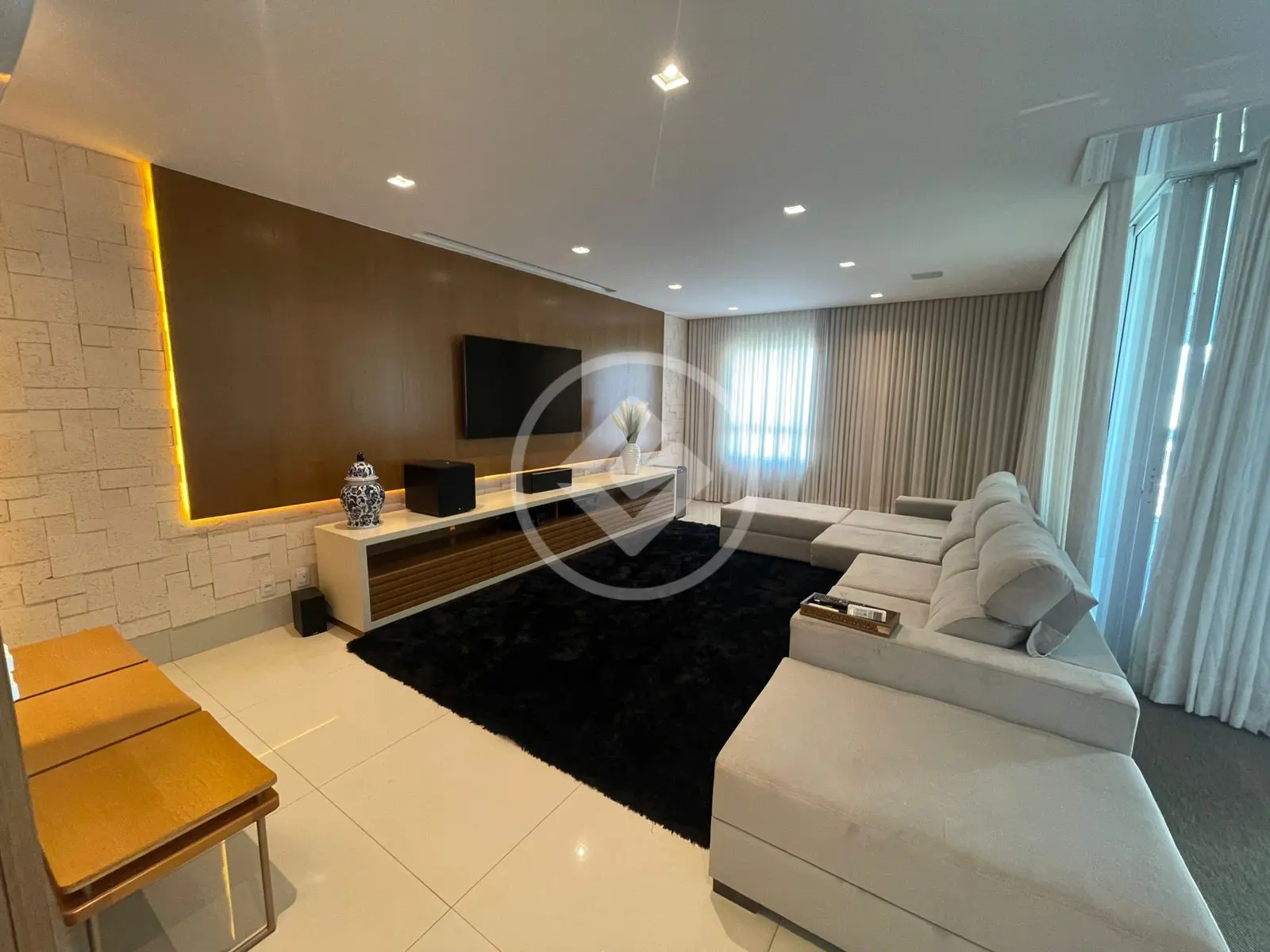 Apartamento Jardim Goiás, Goiânia - GO — foto 1