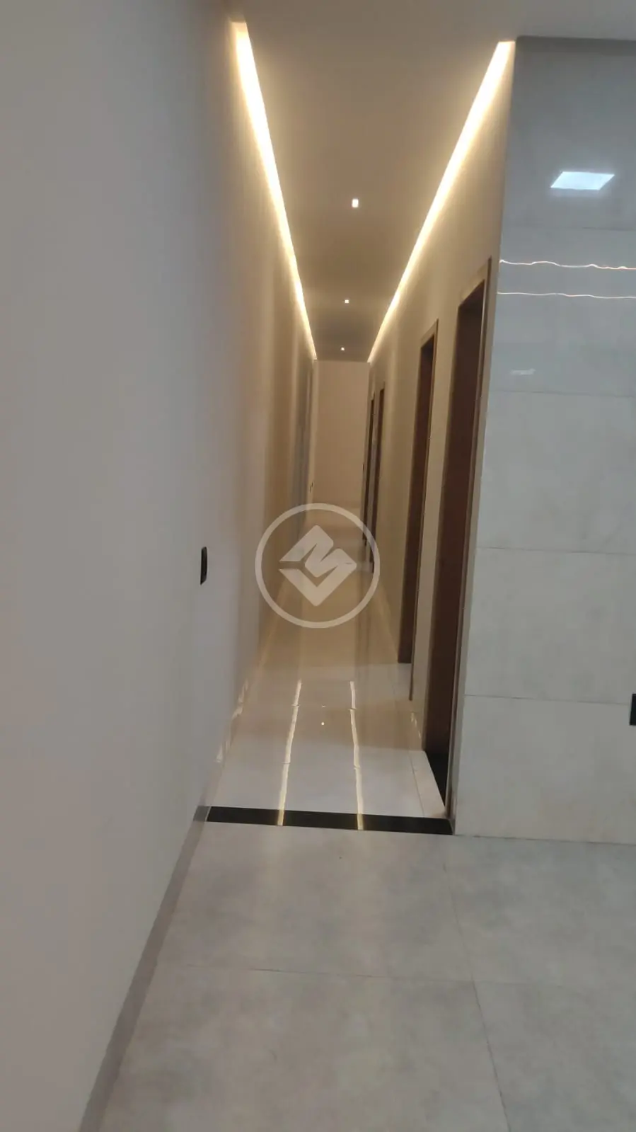 Imagem 2 - Casa em JARDIM EUROPA, Goiânia - GO