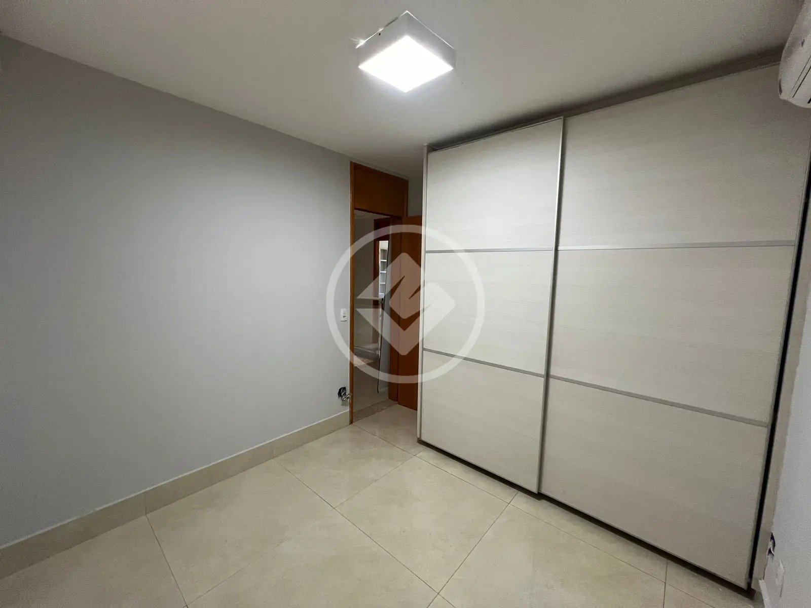 Imagem 5 - Casa Condomínio em SETOR NEGRÃO DE LIMA, Goiânia - GO