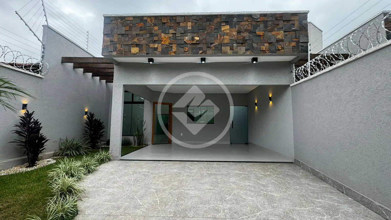 Casa Setor Santos Dumont, Goiânia - GO — foto 1