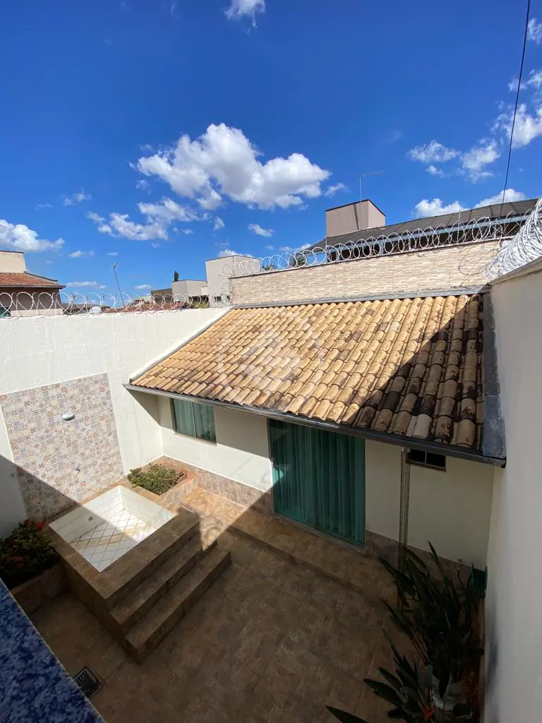 Imagem 3 - Sobrado em Jardim Santo Antônio, Goiânia - GO
