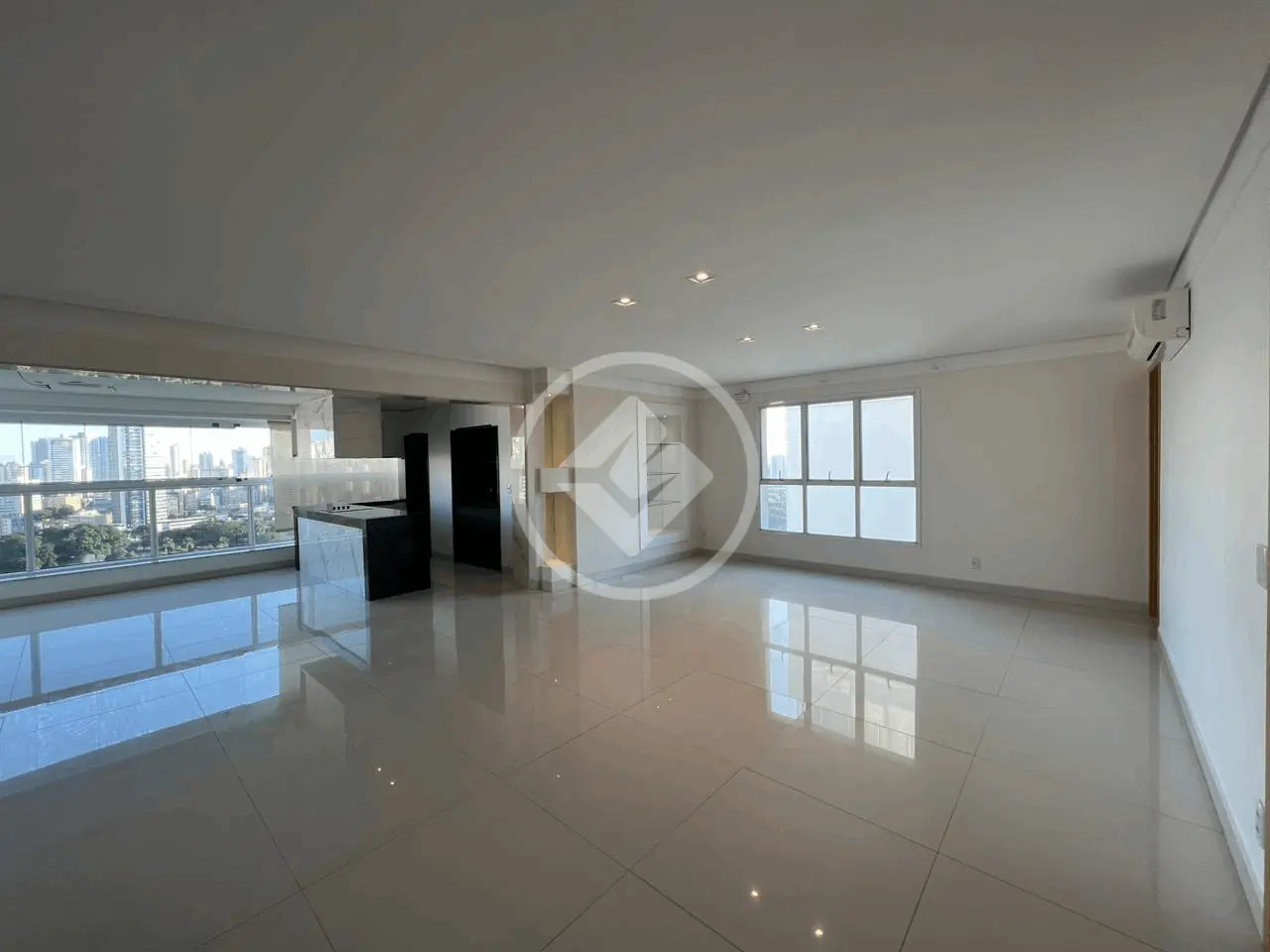 Apartamento Setor Oeste, Goiânia - GO — foto 1
