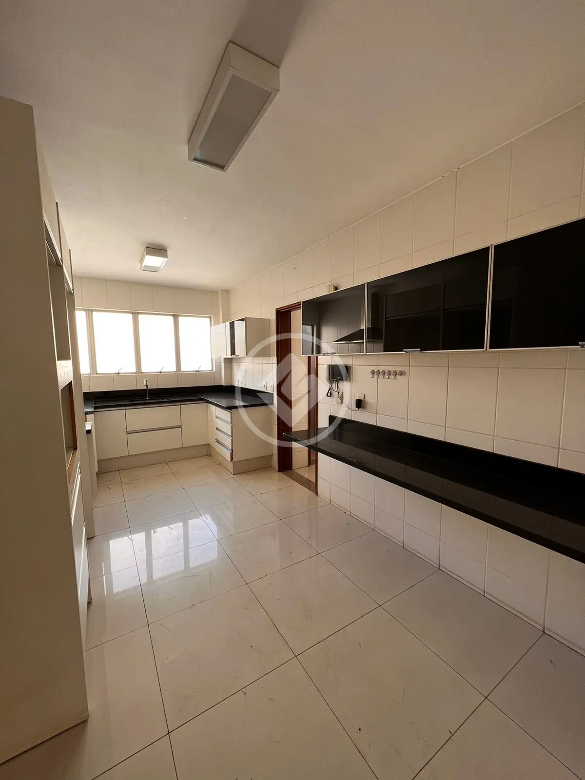 Apartamento Setor Bueno, Goiânia - GO — foto 1