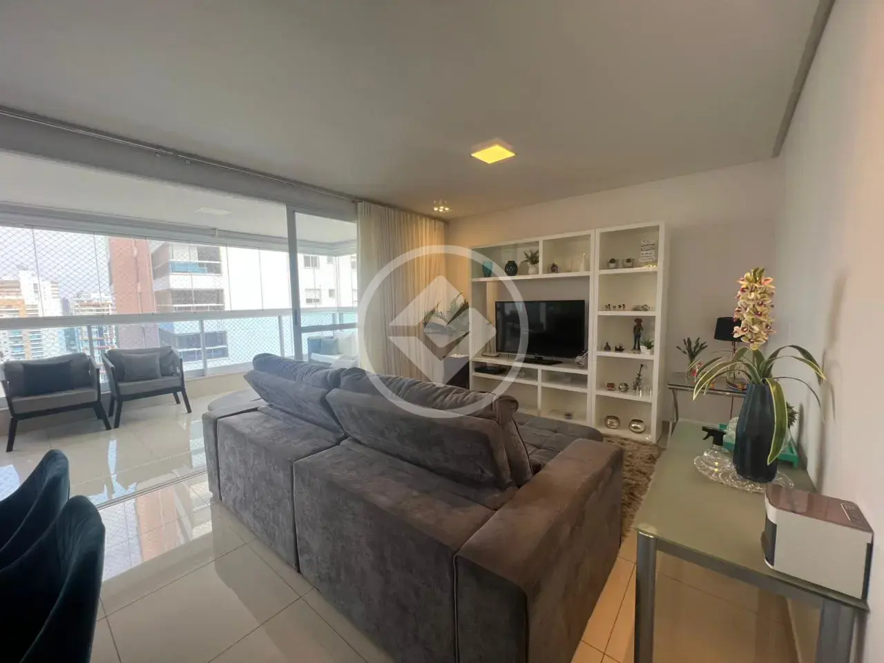 Image 2 - Apartamento em Jardim Goiás, Goiânia - GO
