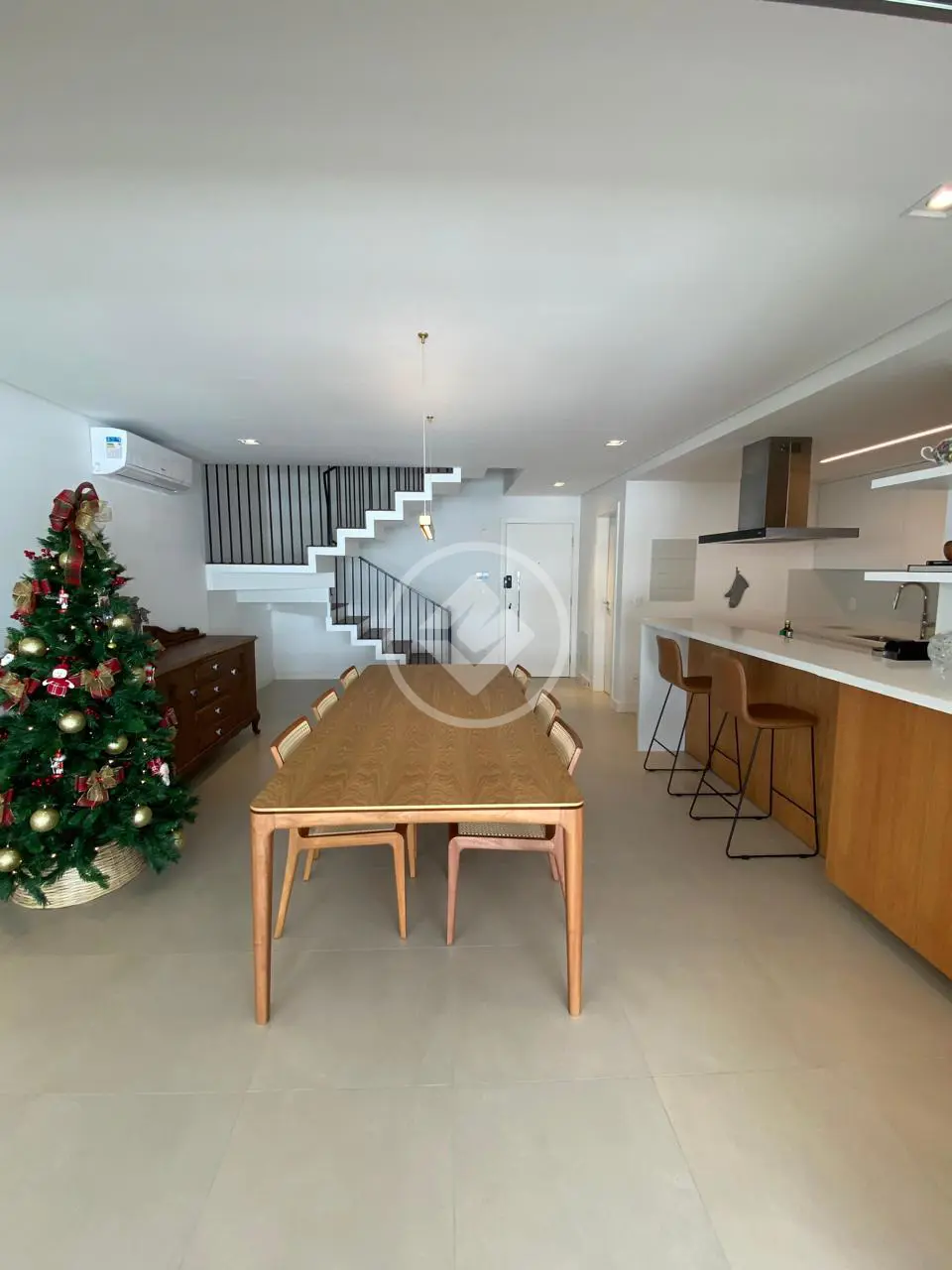 Imagem 3 - Cobertura Duplex em JURERÊ, Florianópolis - SC