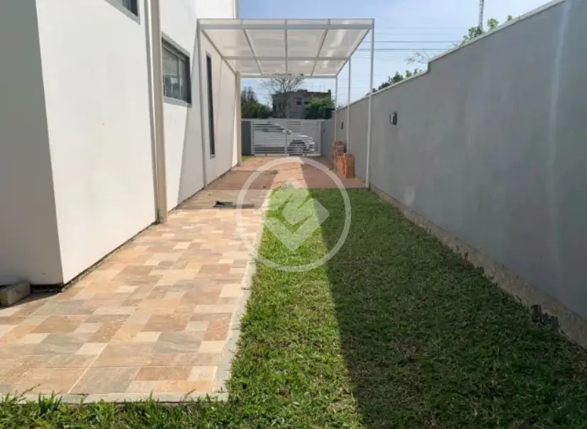Imagem 2 - Sobrado em São João do Rio Vermelho, Florianópolis - SC