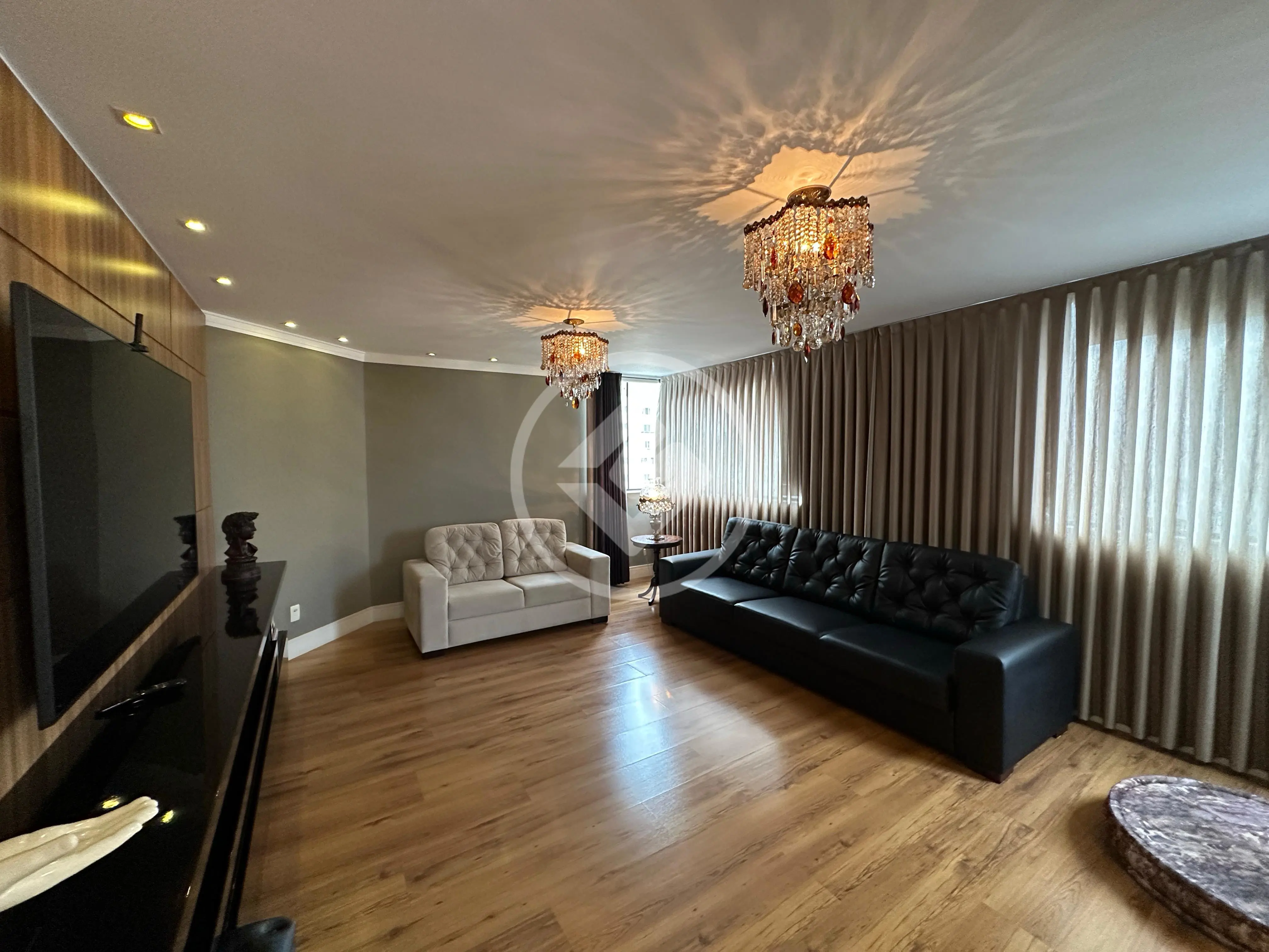 Imagem 2 - Apartamento Triplex em Centro, Florianópolis - SC