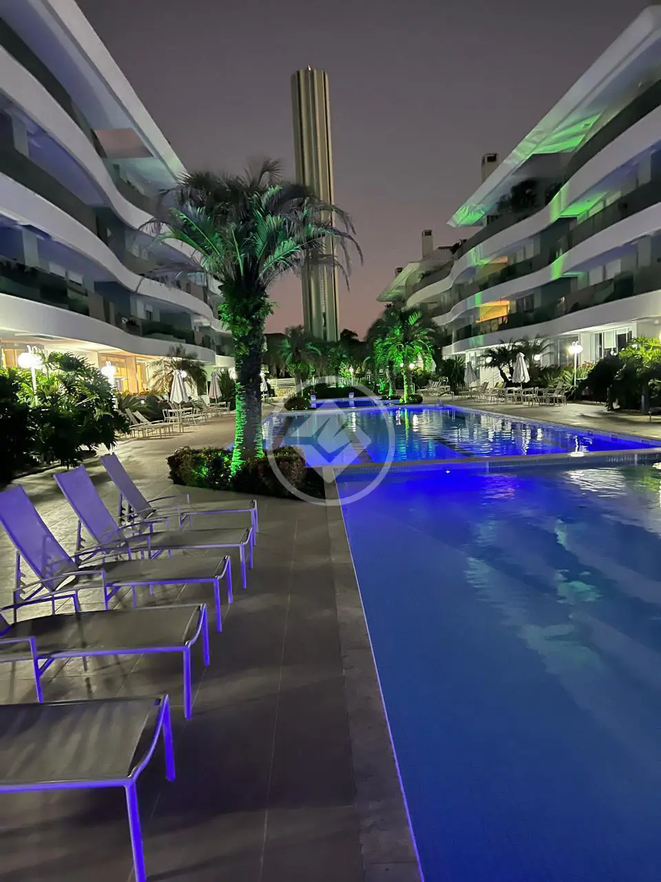 Imagem 1 - Apartamento em CANASVIEIRAS, Florianópolis - SC
