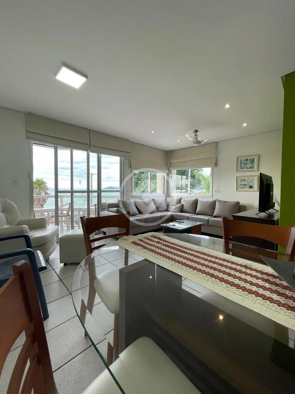 Imagem 2 - Apartamento em CANASVIEIRAS, Florianópolis - SC