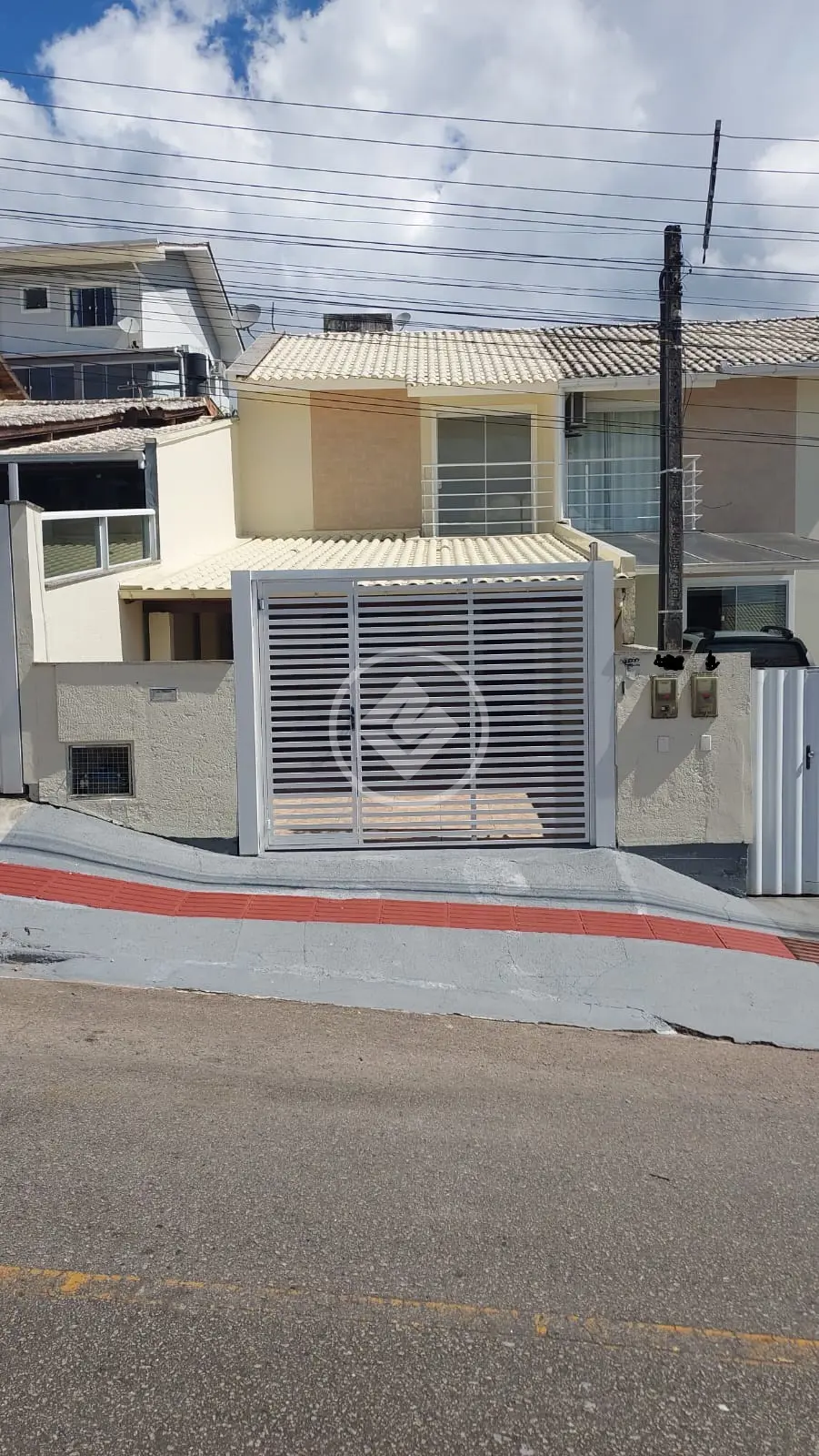 Sobrado Forquilhas, São José - SC — foto 1