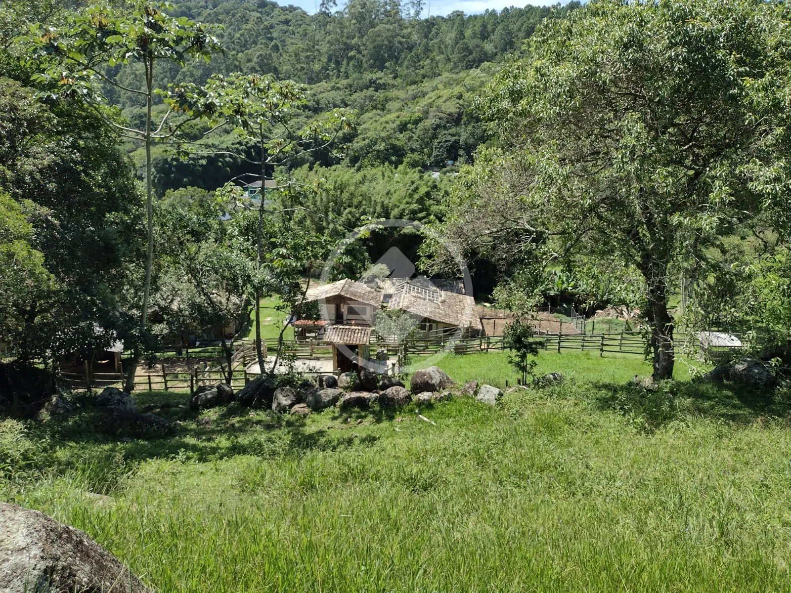 Imagem 3 - Sítio em JURERÊ, Florianópolis - SC