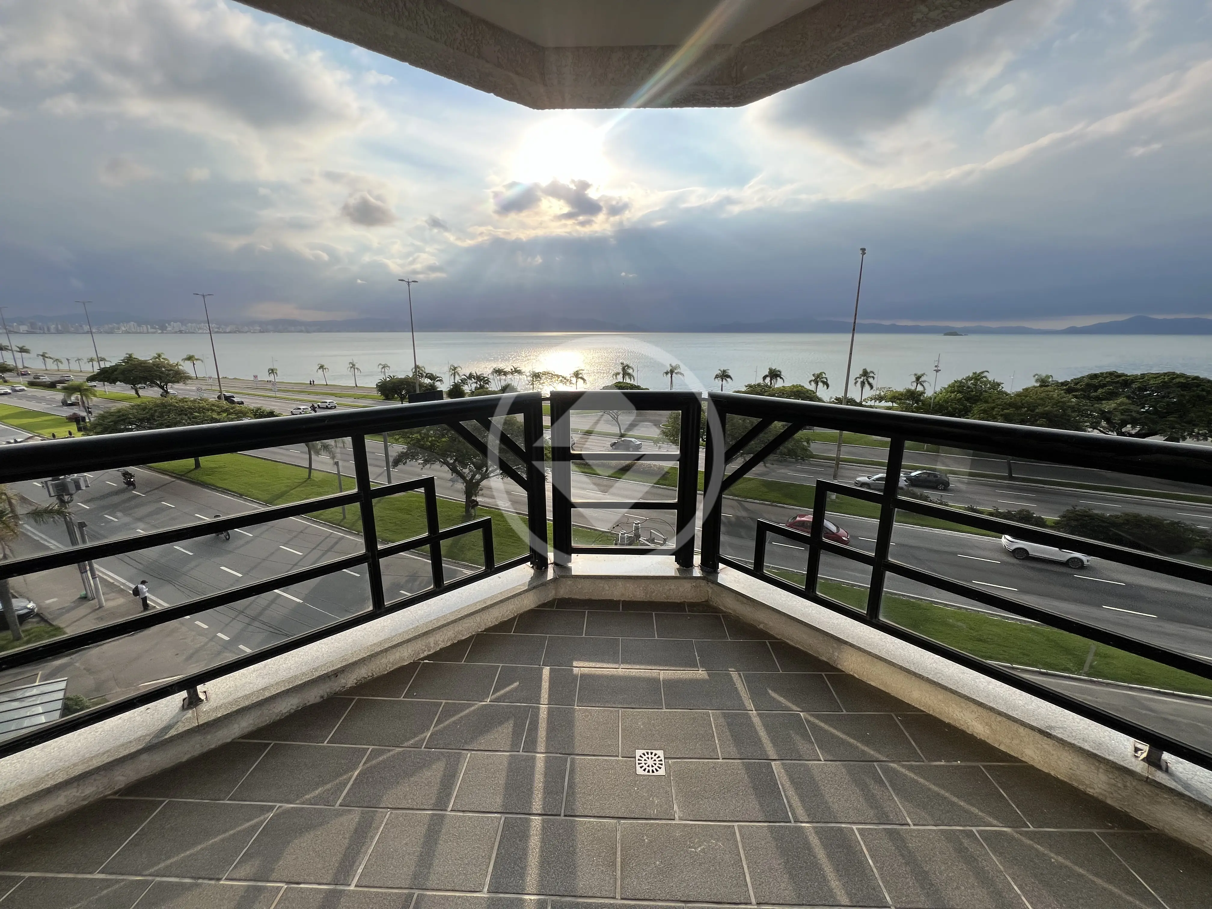 Apartamento AGRONOMICA, Florianópolis - SC — foto 1