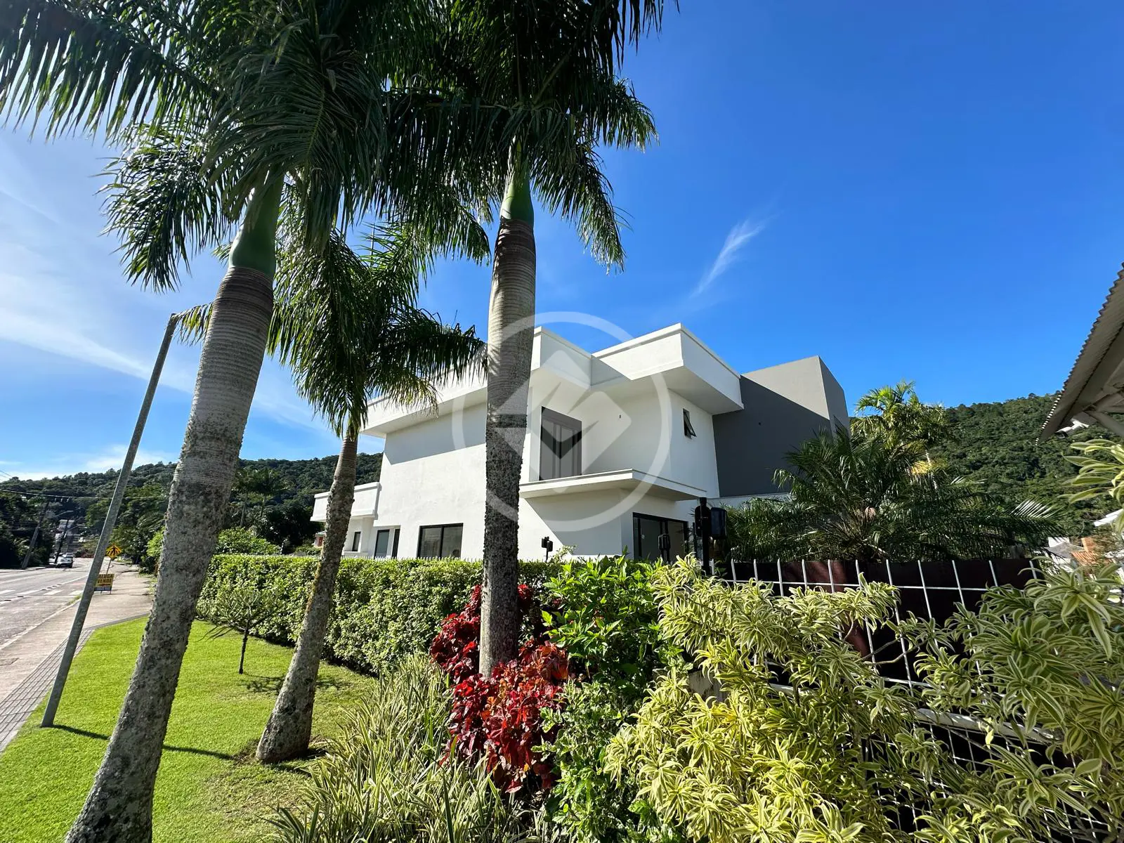 Imagem 1 - Casa em Cachoeira do Bom Jesus, Florianópolis - SC
