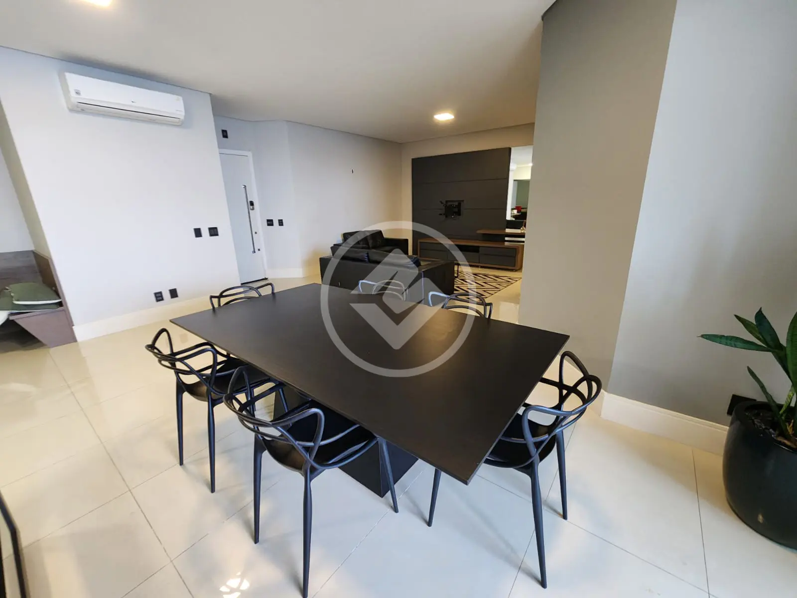 Imagem 2 - Apartamento em CANASVIEIRAS, Florianópolis - SC