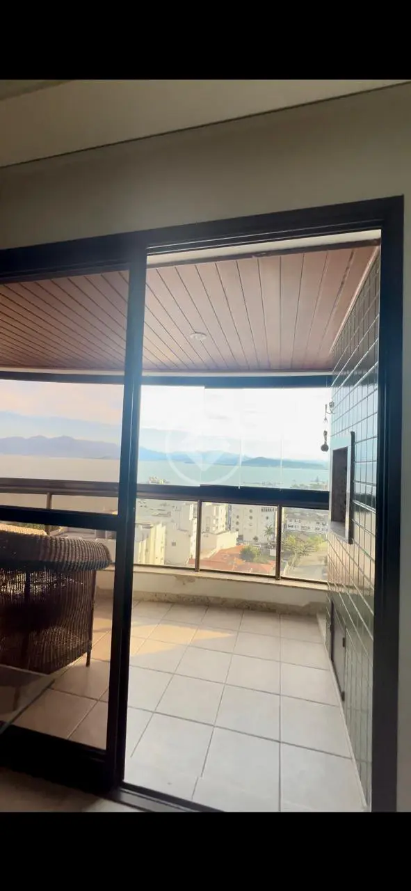 Apartamento COQUEIROS, Florianópolis - SC — foto 2