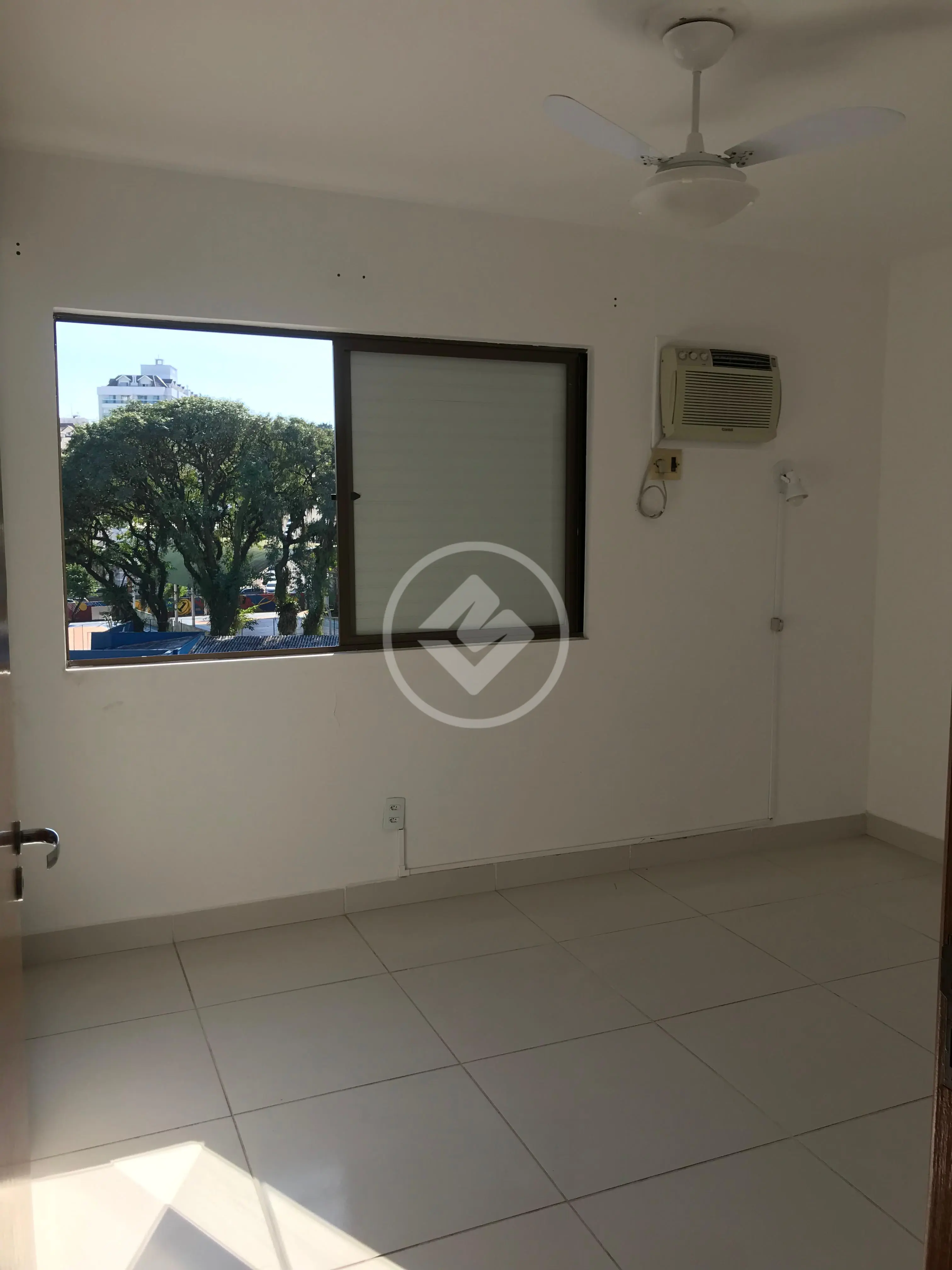 Imagem 4 - Cobertura Duplex em COQUEIROS, Florianópolis - SC