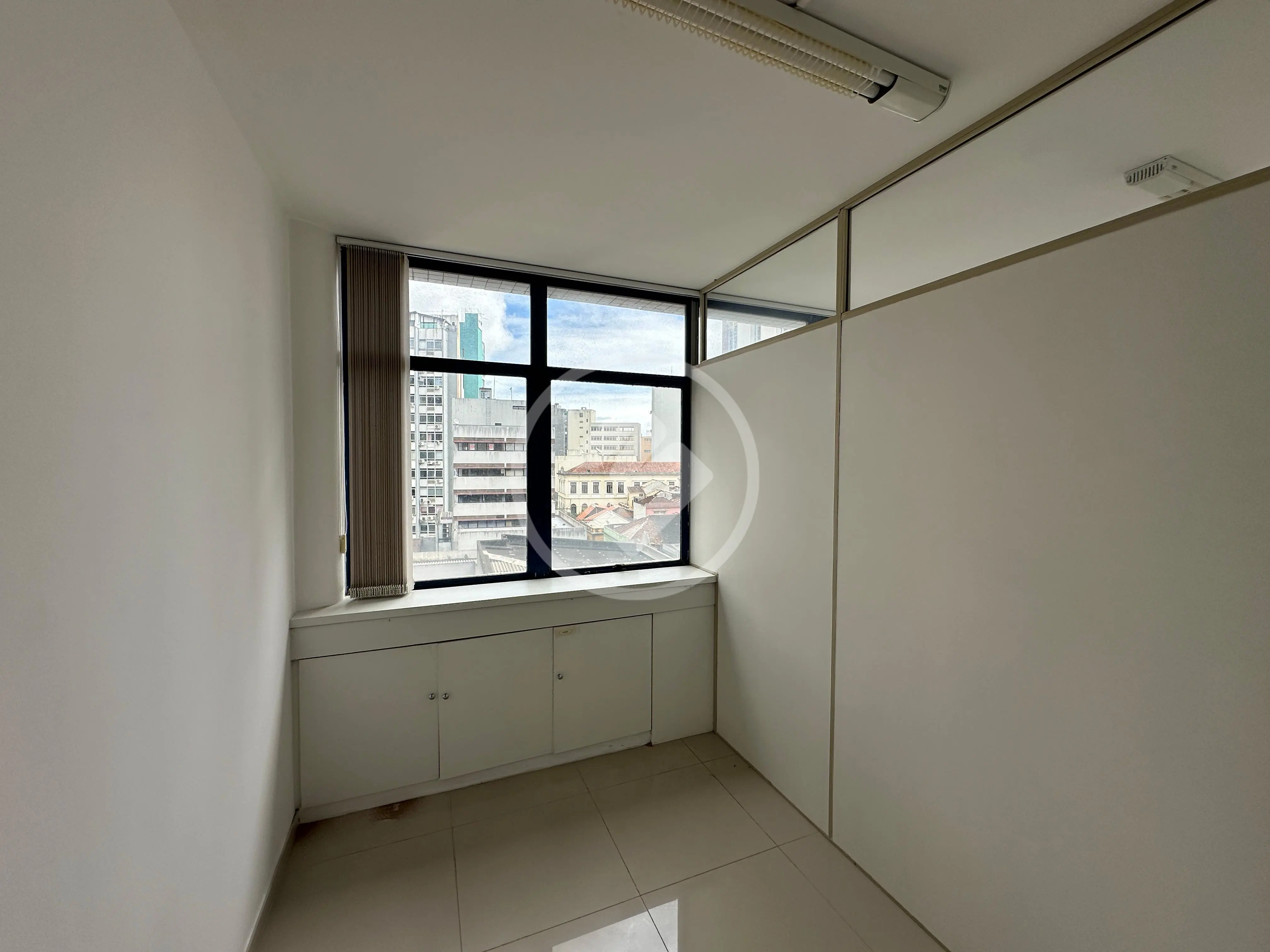 Imagem 2 - Sala Comercial em Centro, Florianópolis - SC