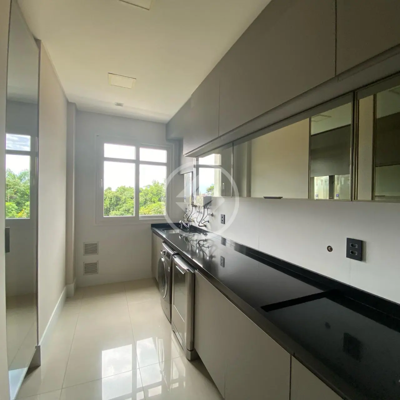 Imagem 4 - Apartamento em CANASVIEIRAS, Florianópolis - SC