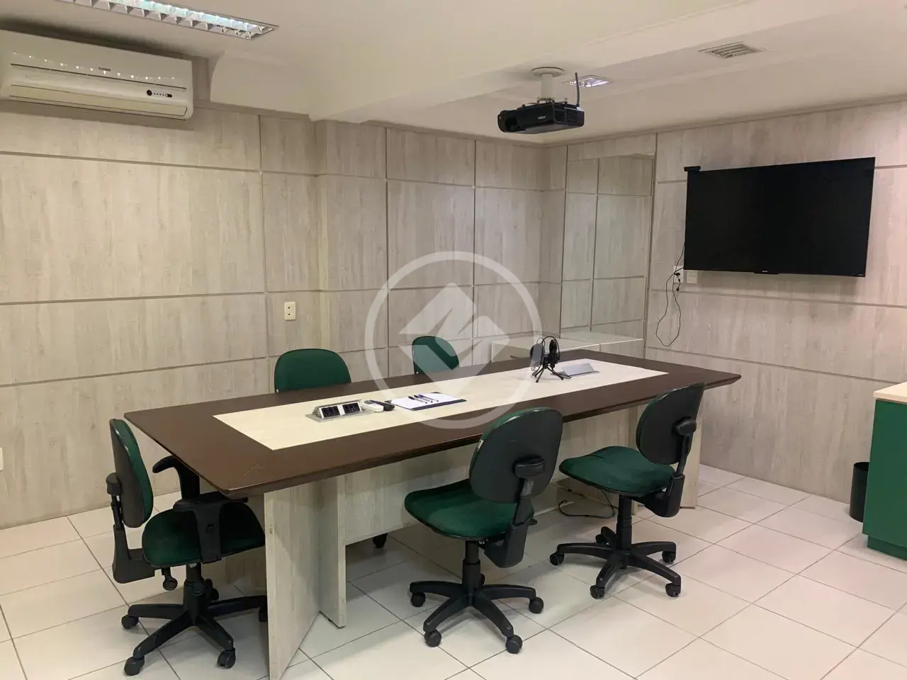 Imagem 1 - Sala Comercial em Centro, Florianópolis - SC