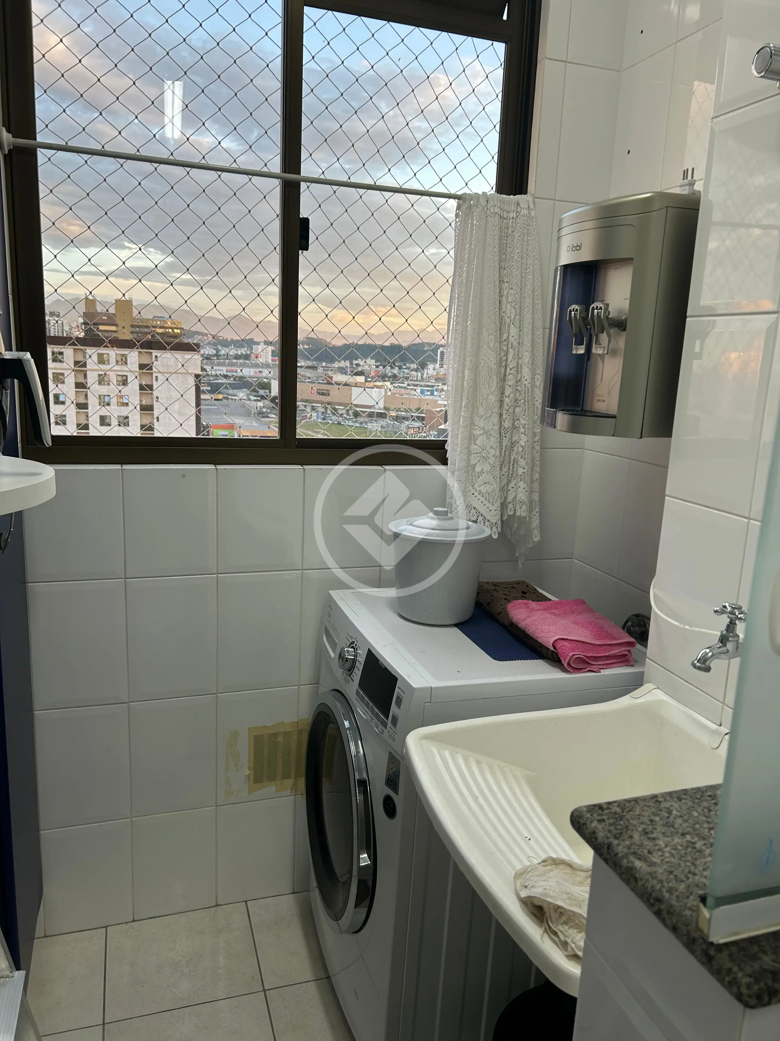 Imagem 4 - Apartamento em Barreiros, São José - SC