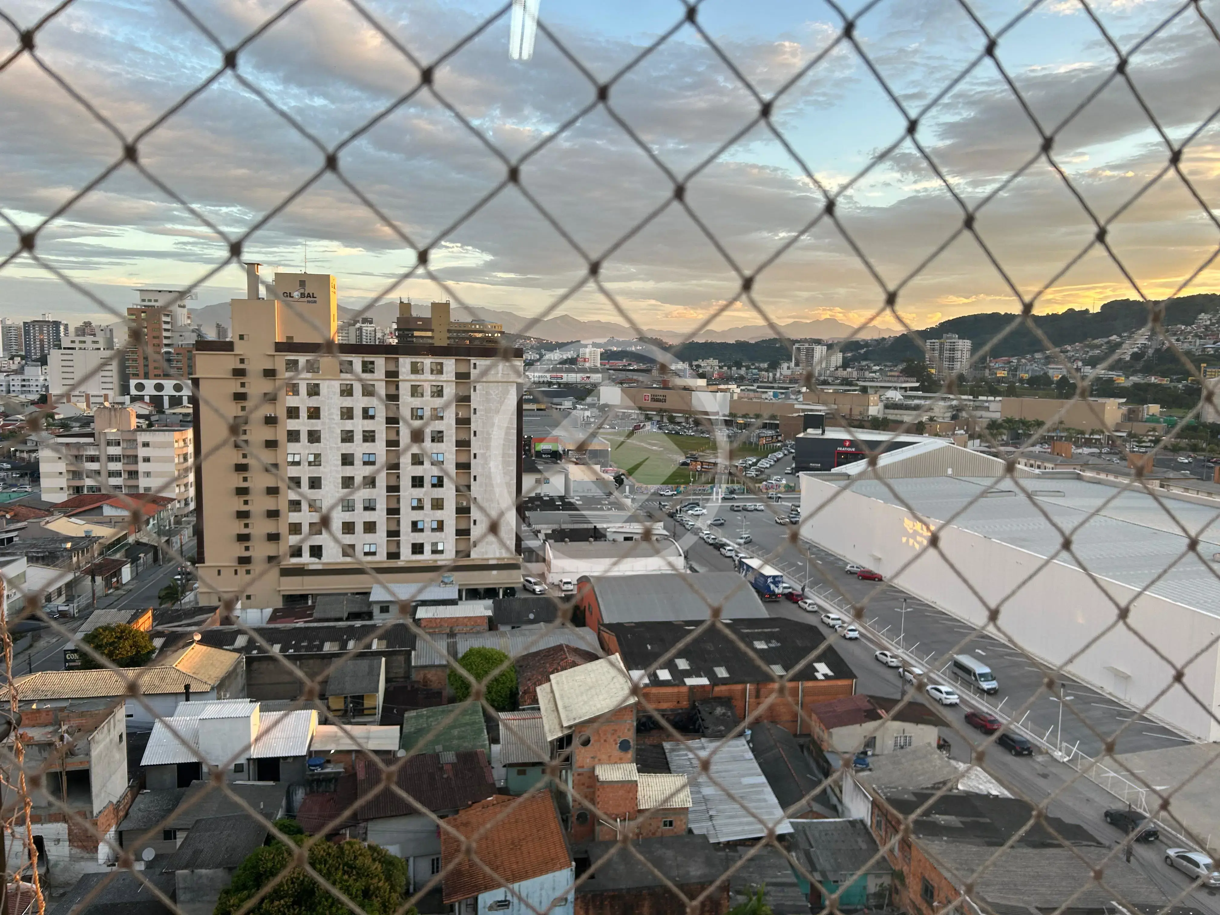 Imagem 5 - Apartamento em Barreiros, São José - SC