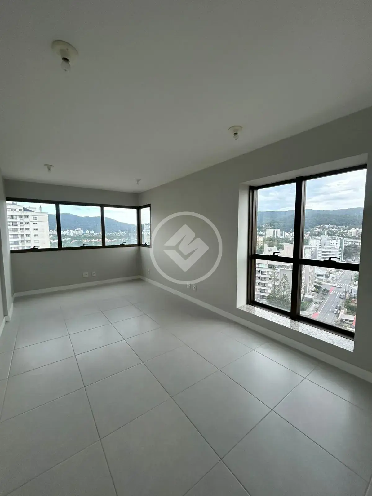 Imagem 1 - Sala Comercial em Trindade, Florianópolis - SC