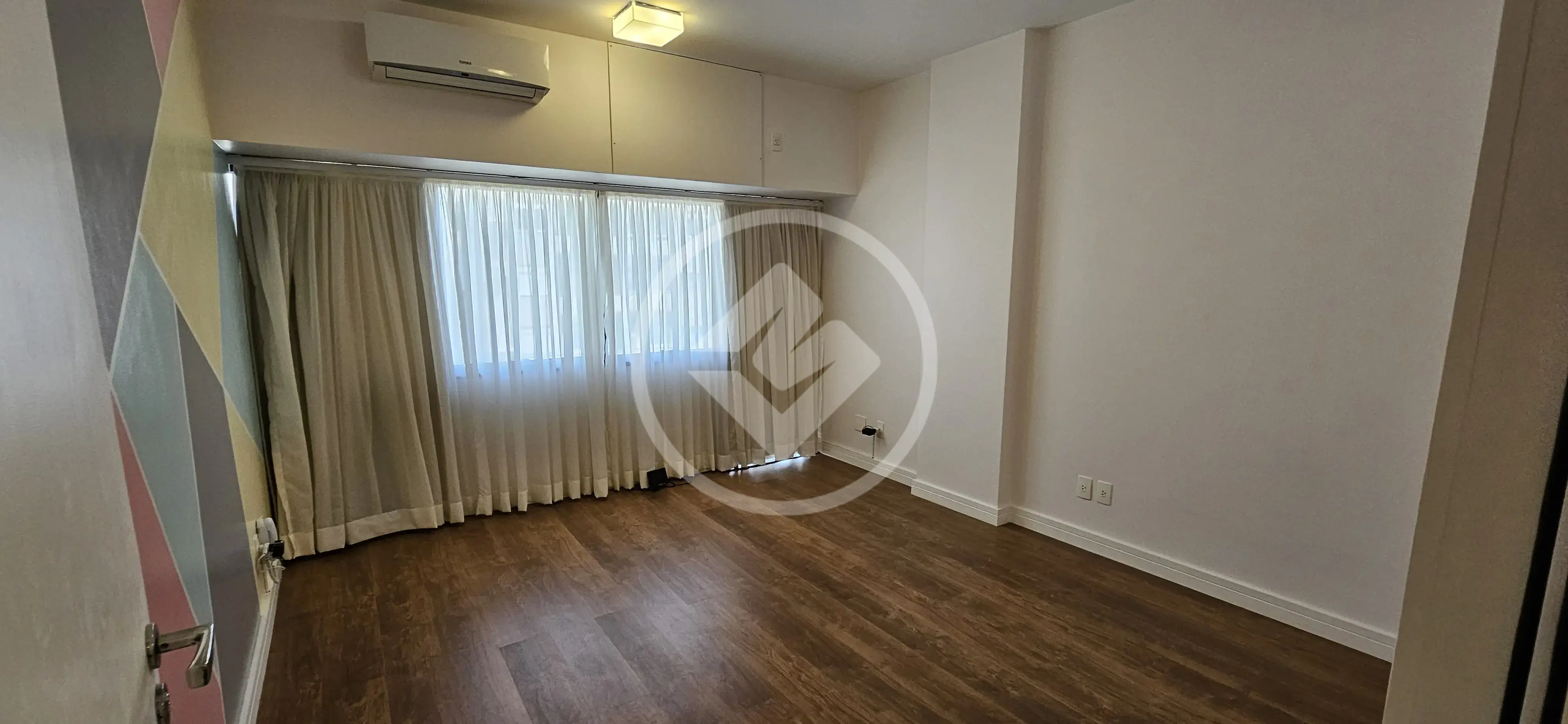 Imagem 2 - Sala Comercial em Centro, Florianópolis - SC
